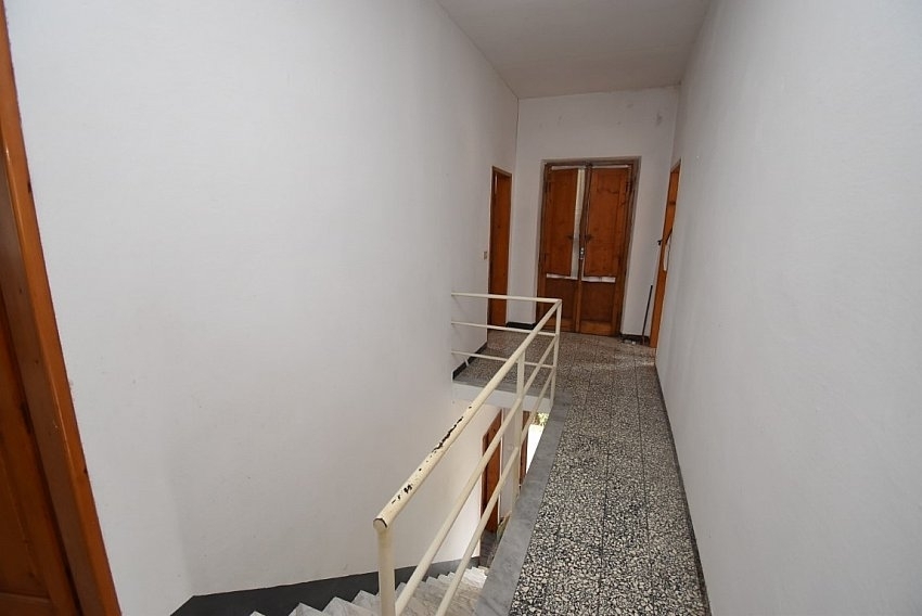 Immagine 21 di Porzione di casa in vendita  a Seravezza