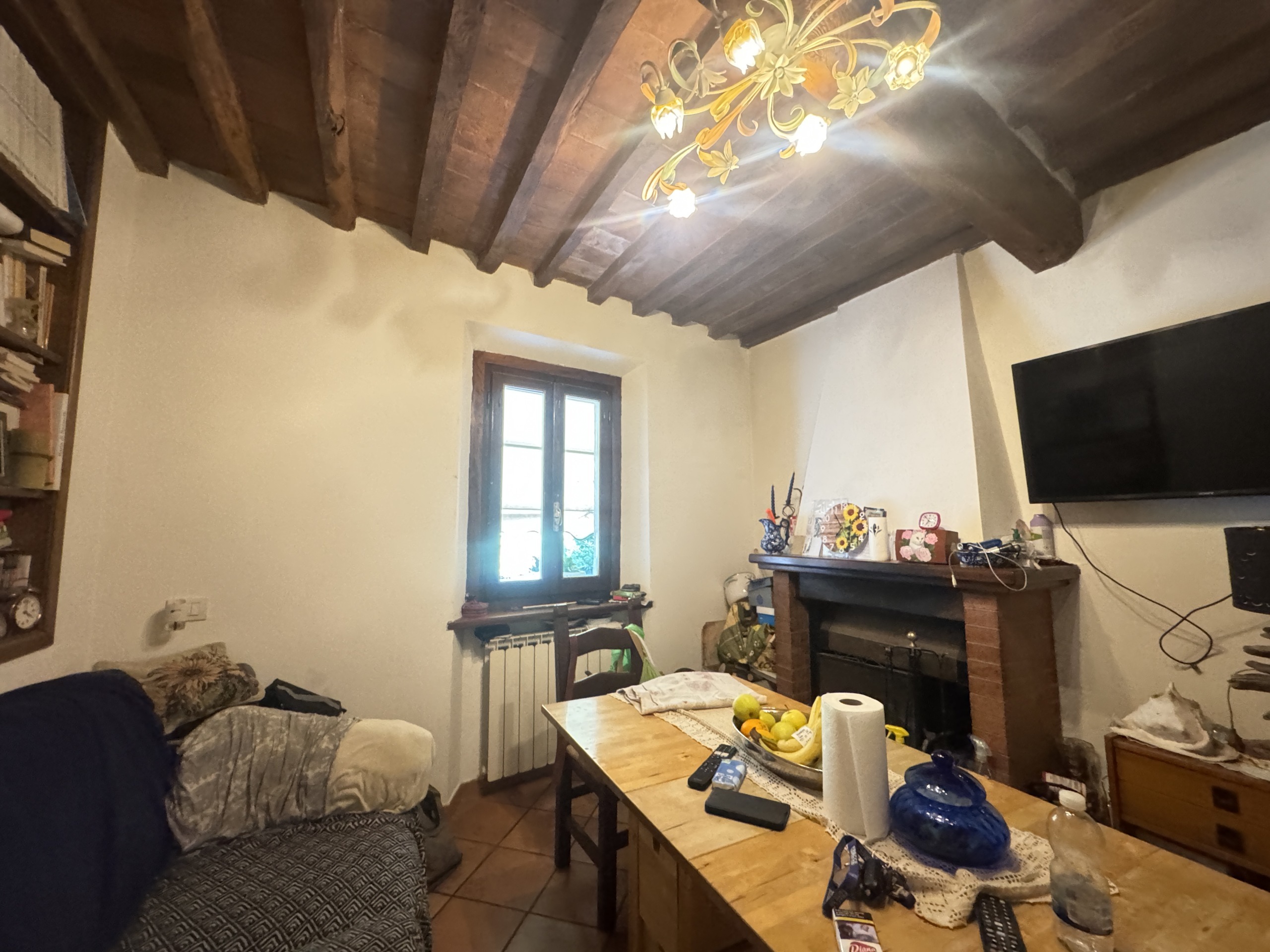 Immagine 6 di Porzione di casa in vendita  a Seravezza