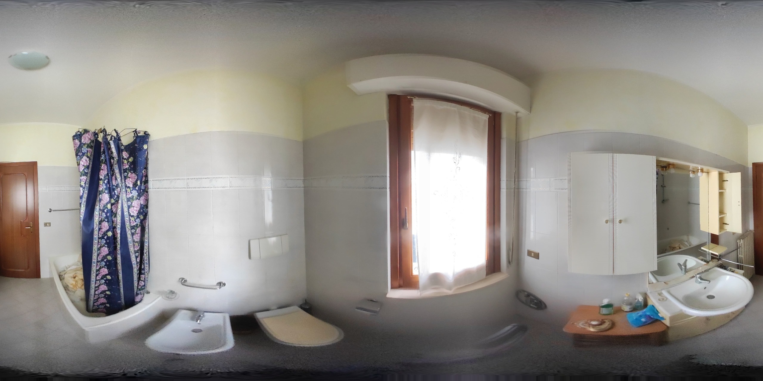 Immagine 32 di Trilocale in vendita  a Pineto