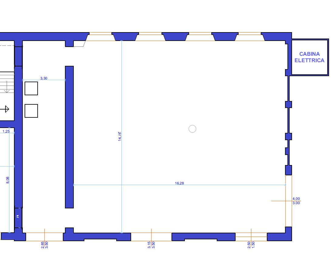 Immagine 3 di Attività artigianale in affitto  in Strada Statale 1 18 a Carrara