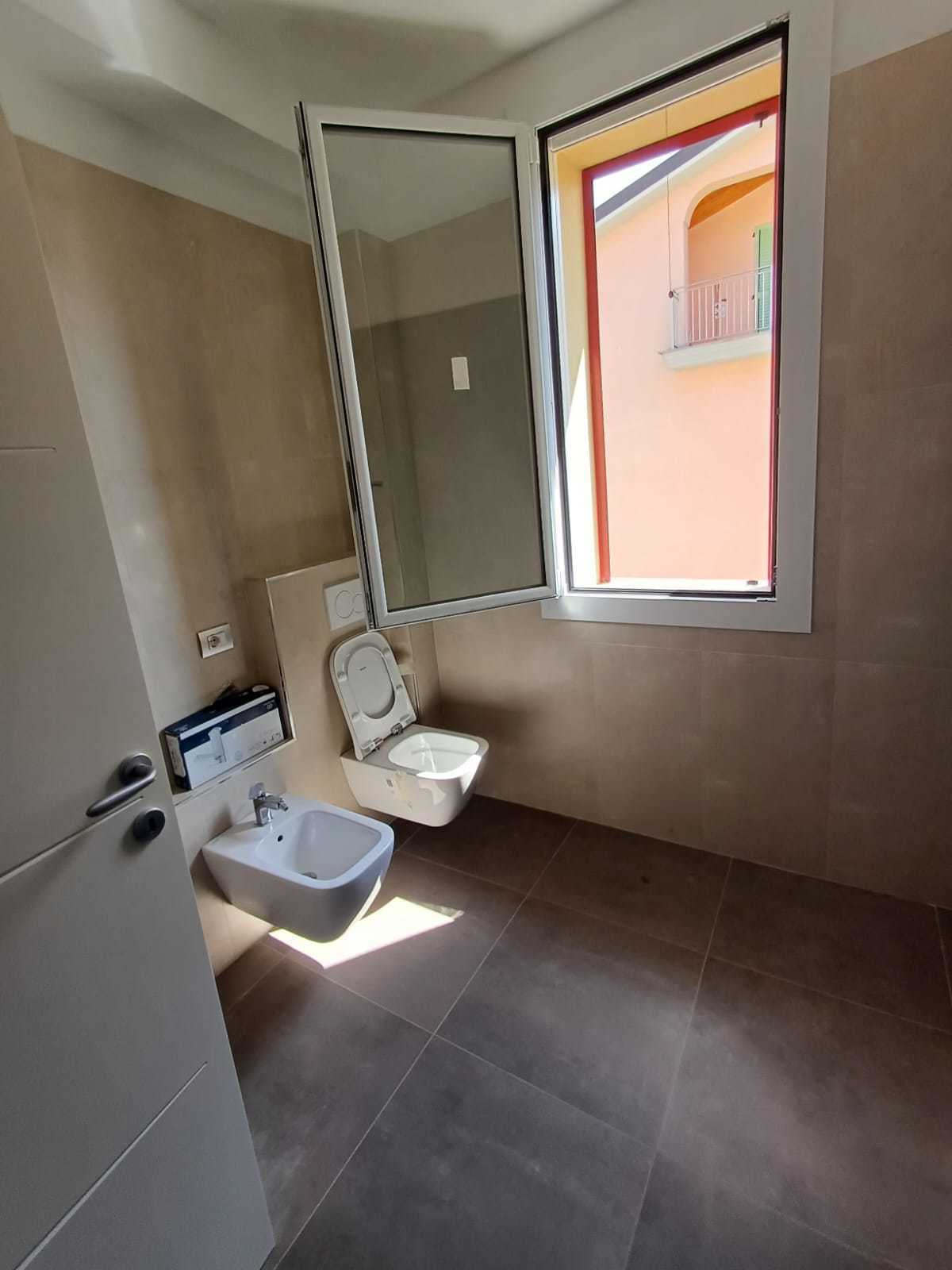 Immagine 16 di Trilocale in vendita  a Medesano