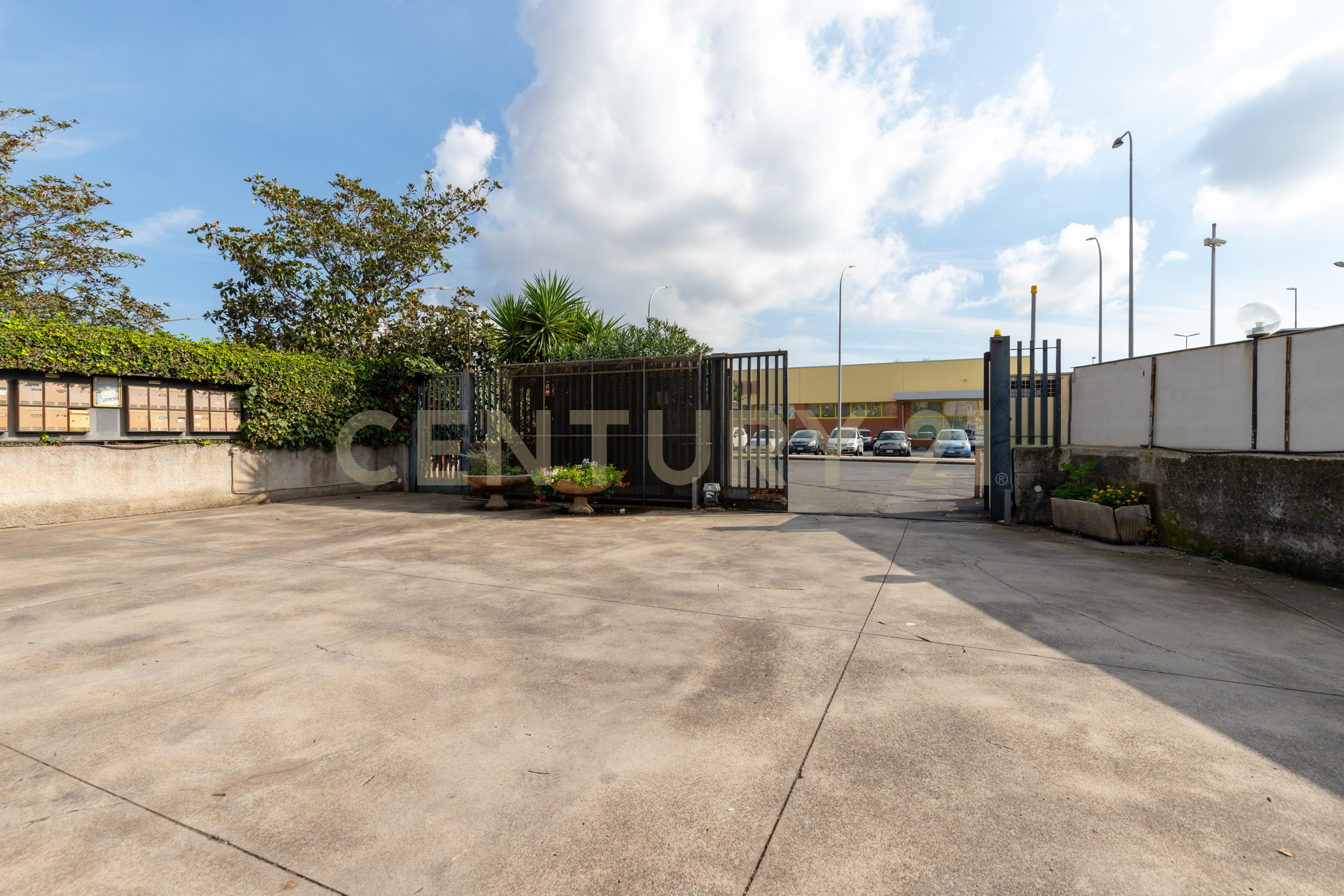 Immagine 2 di Appartamento in vendita  in Via Giovanni Guglielmino 74 a Tremestieri Etneo