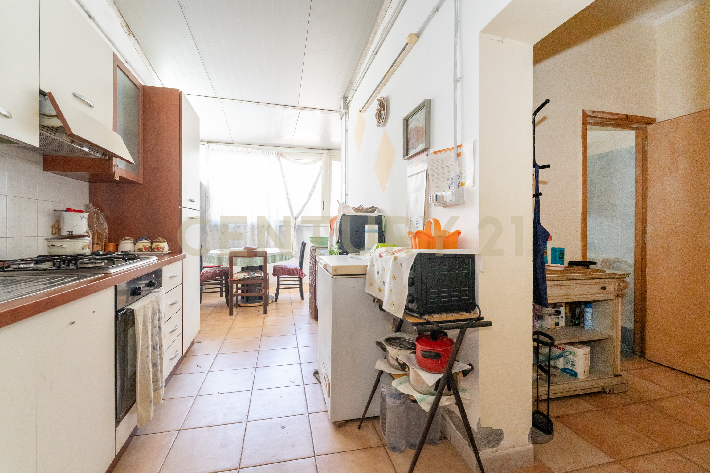 Immagine 19 di Quadrilocale in vendita  in Via Timoleone 113 a Catania