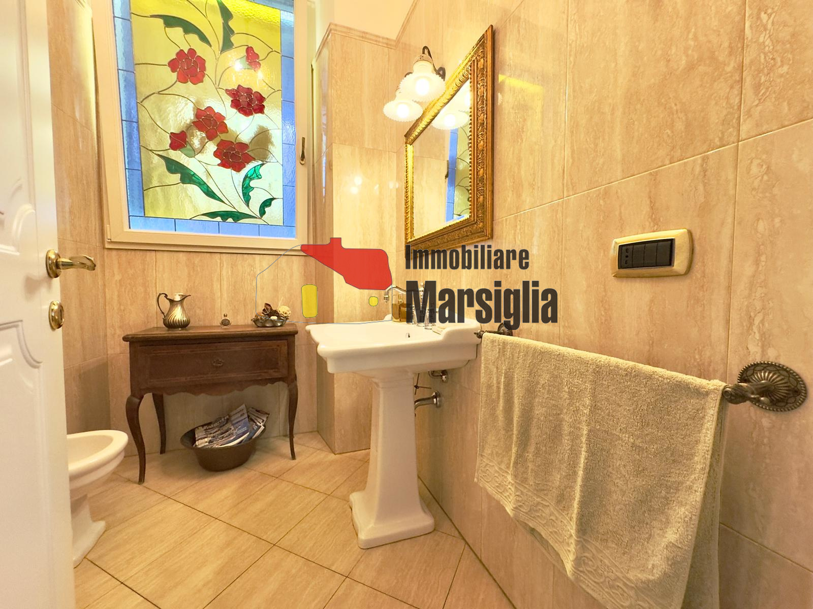 Immagine 28 di Villa in vendita  in Strada Solaro 105 a San Remo