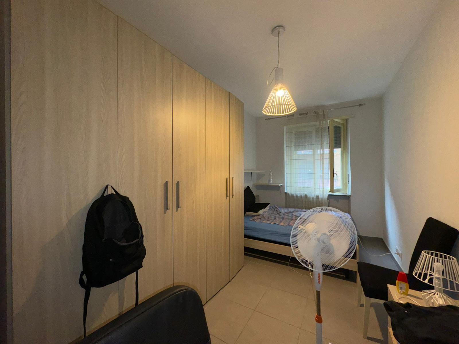 Immagine 28 di Palazzo in vendita  a Torino