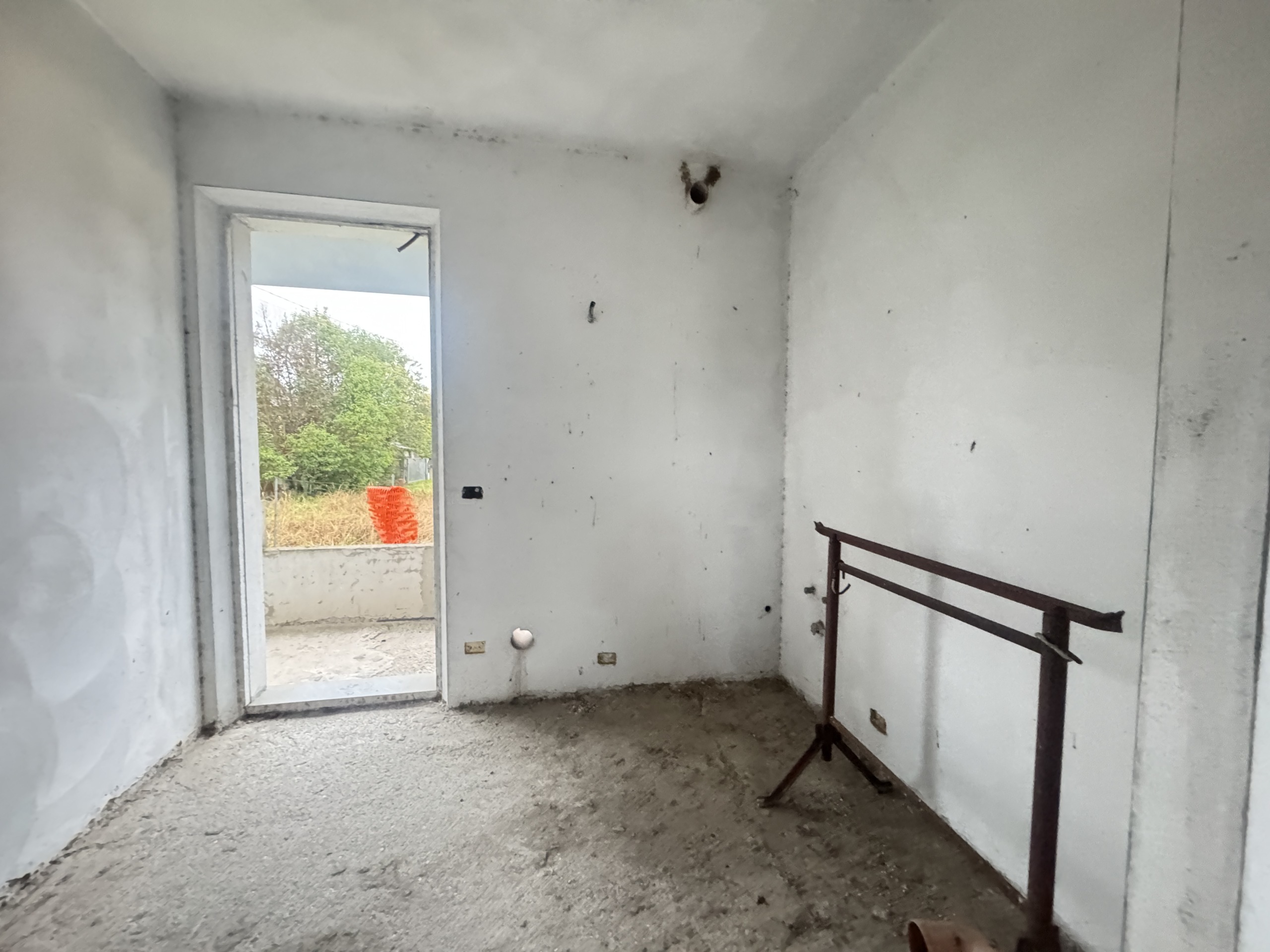 Immagine 11 di Porzione di casa in vendita  a Camaiore