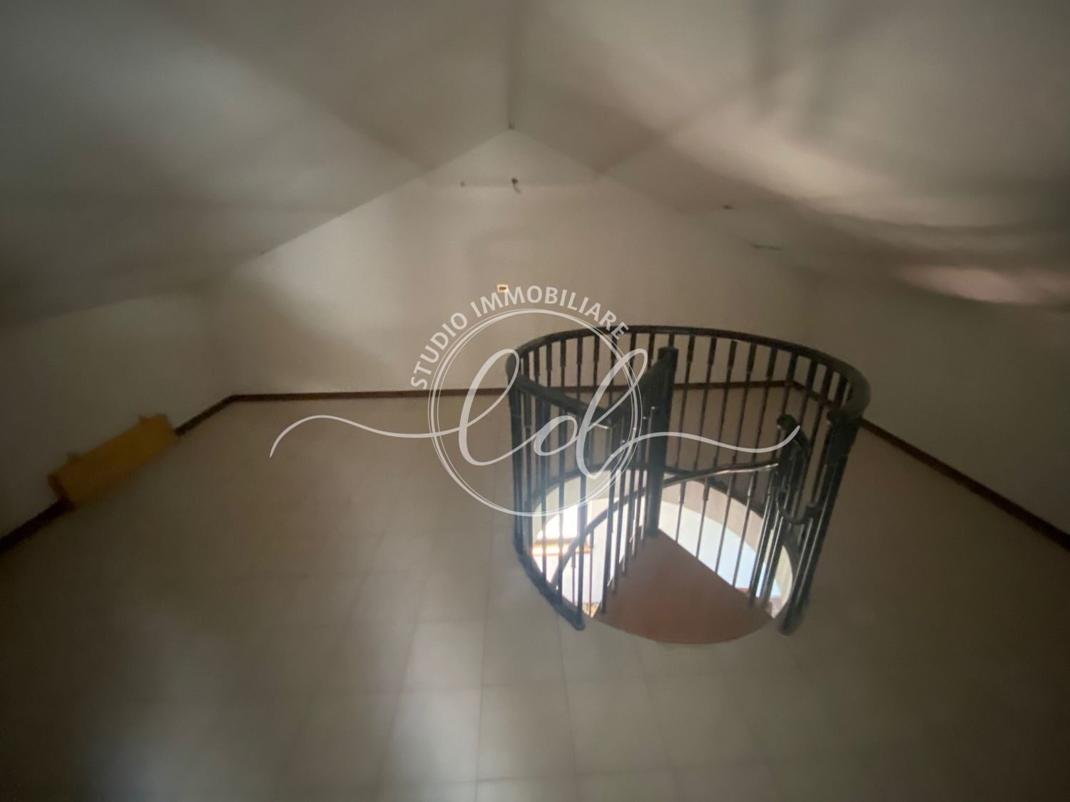 Immagine 28 di Porzione di casa in vendita  a Pietrasanta