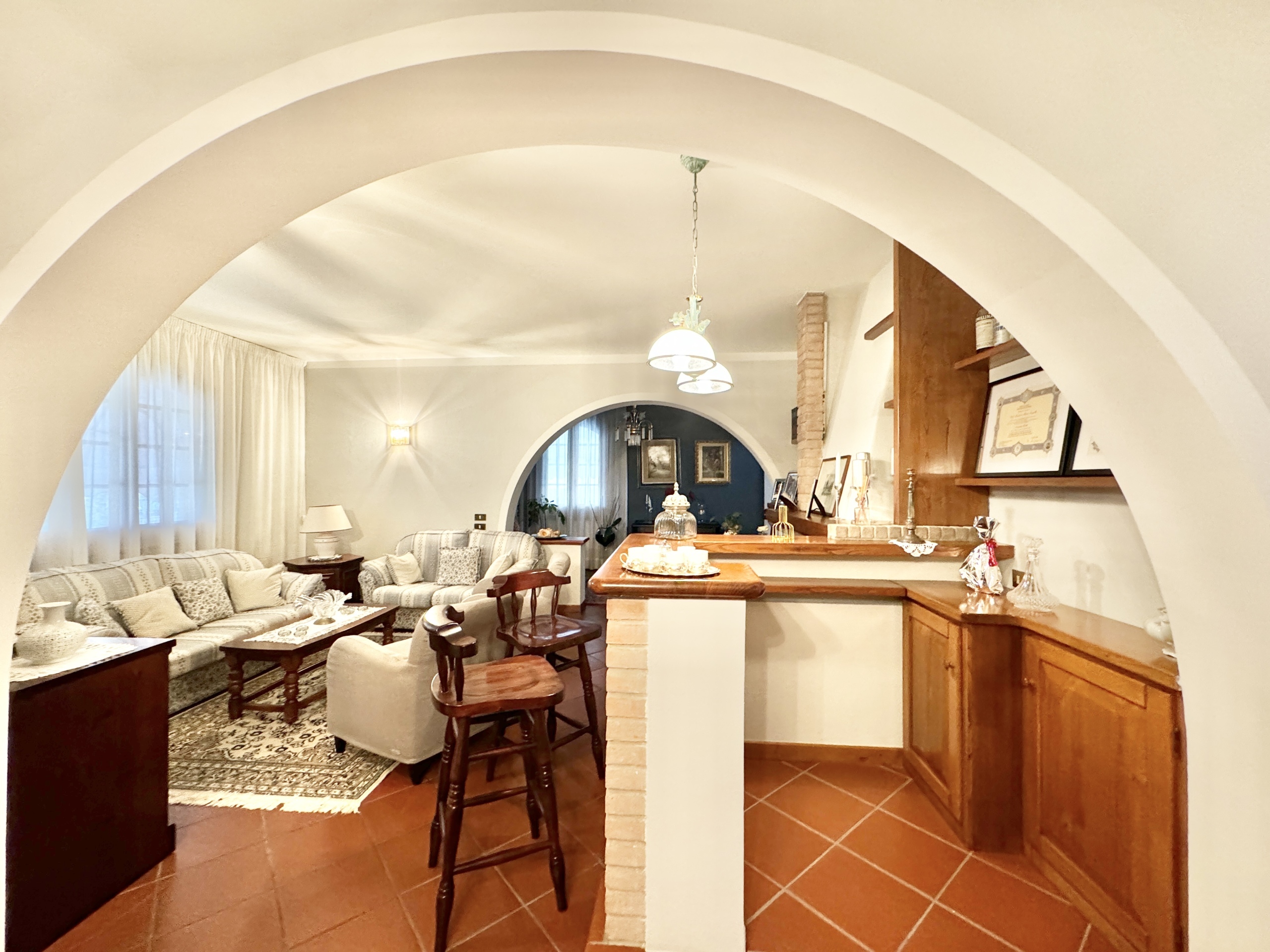 Immagine 9 di Villa in affitto  a Pietrasanta