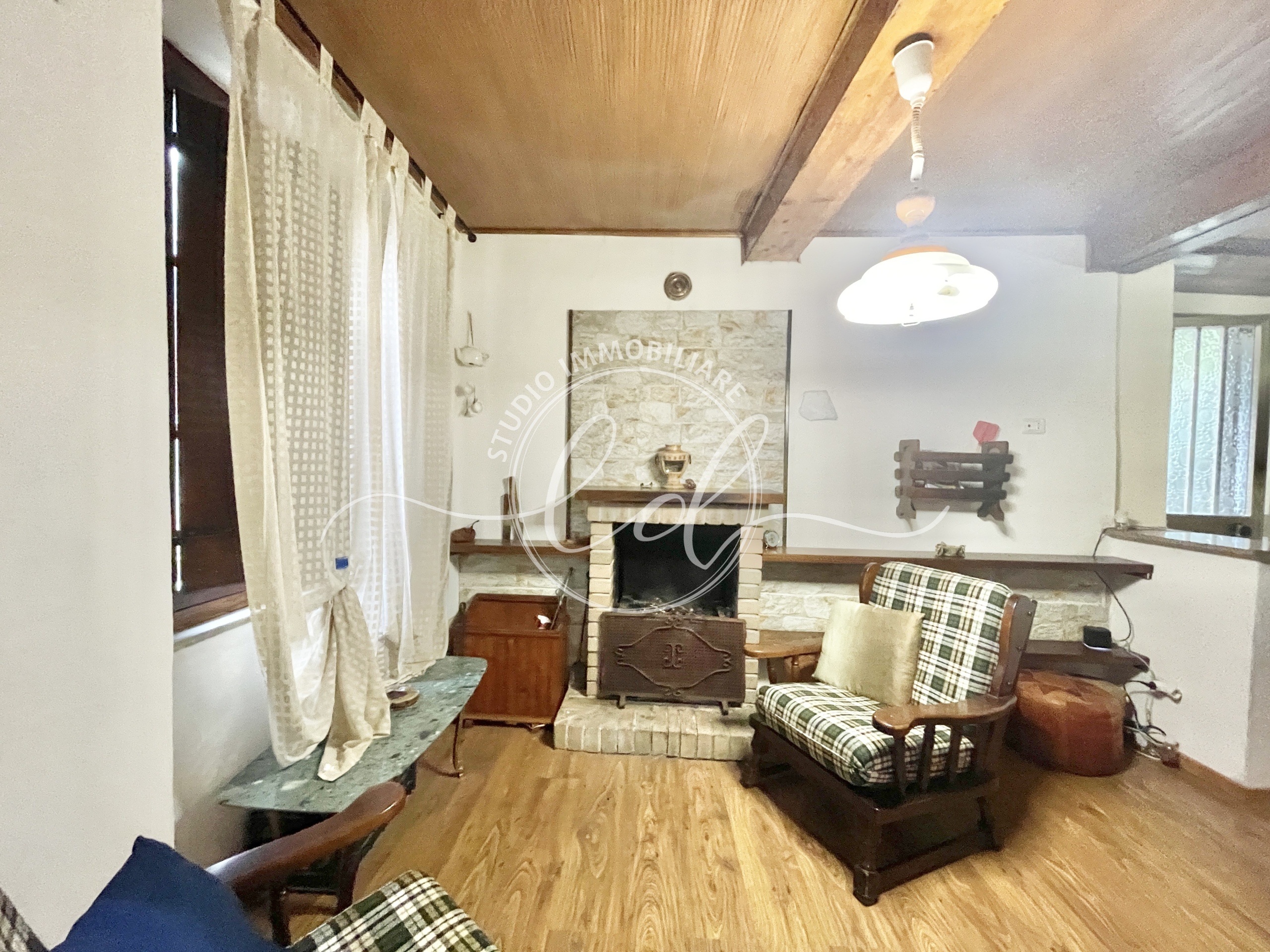 Immagine 5 di Porzione di casa in vendita  a Stazzema