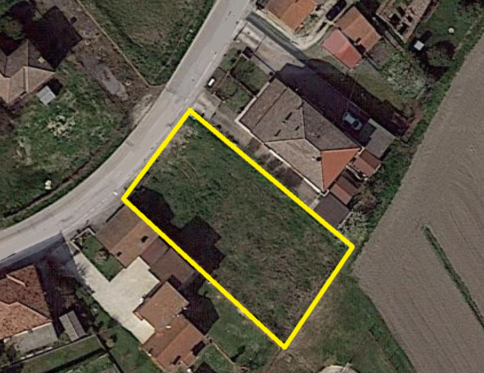 Immagine 2 di Terreno industriale in vendita  a Ceregnano