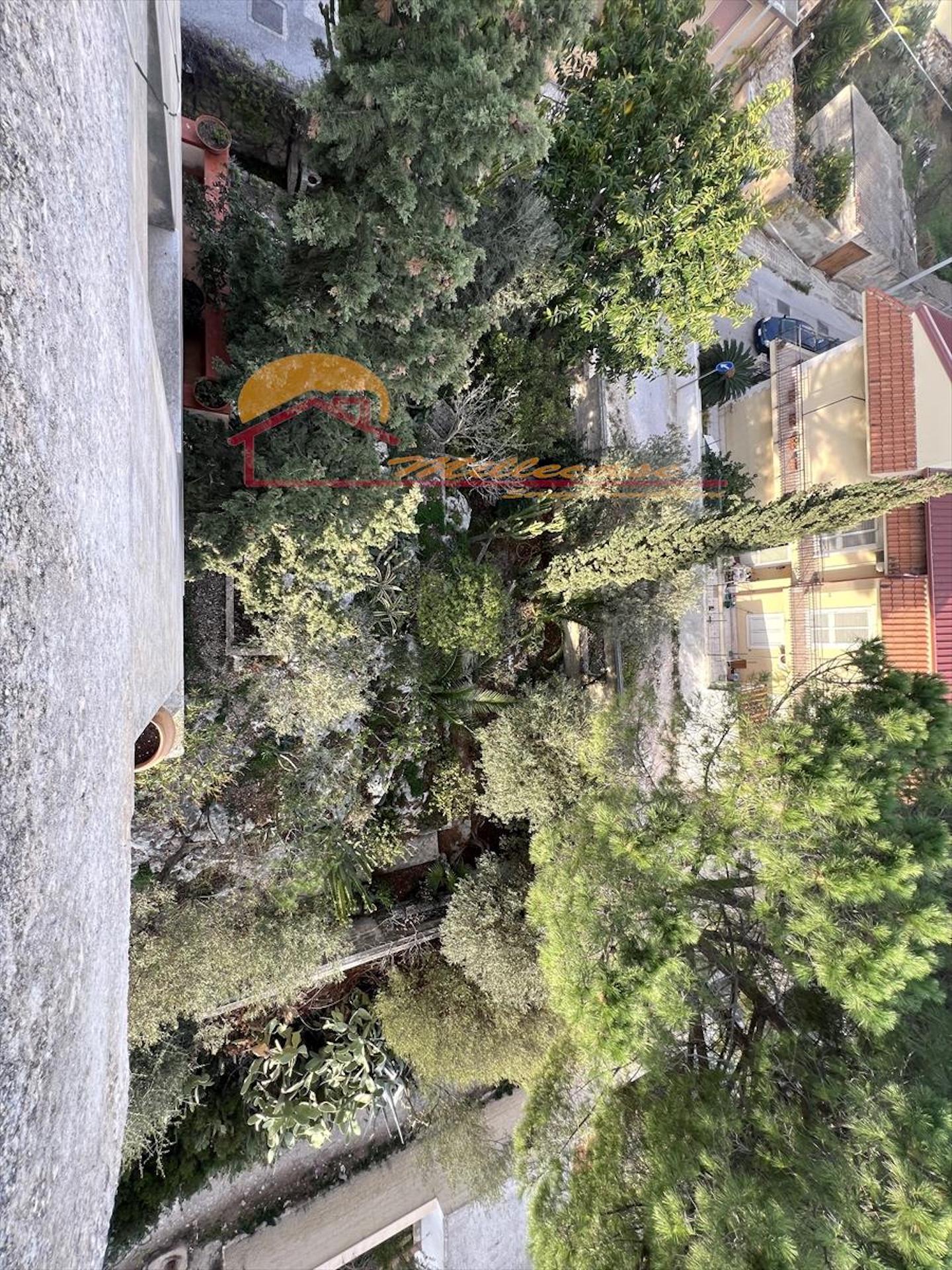 Immagine 15 di Casa indipendente in vendita  in Via Siracusa a Siracusa