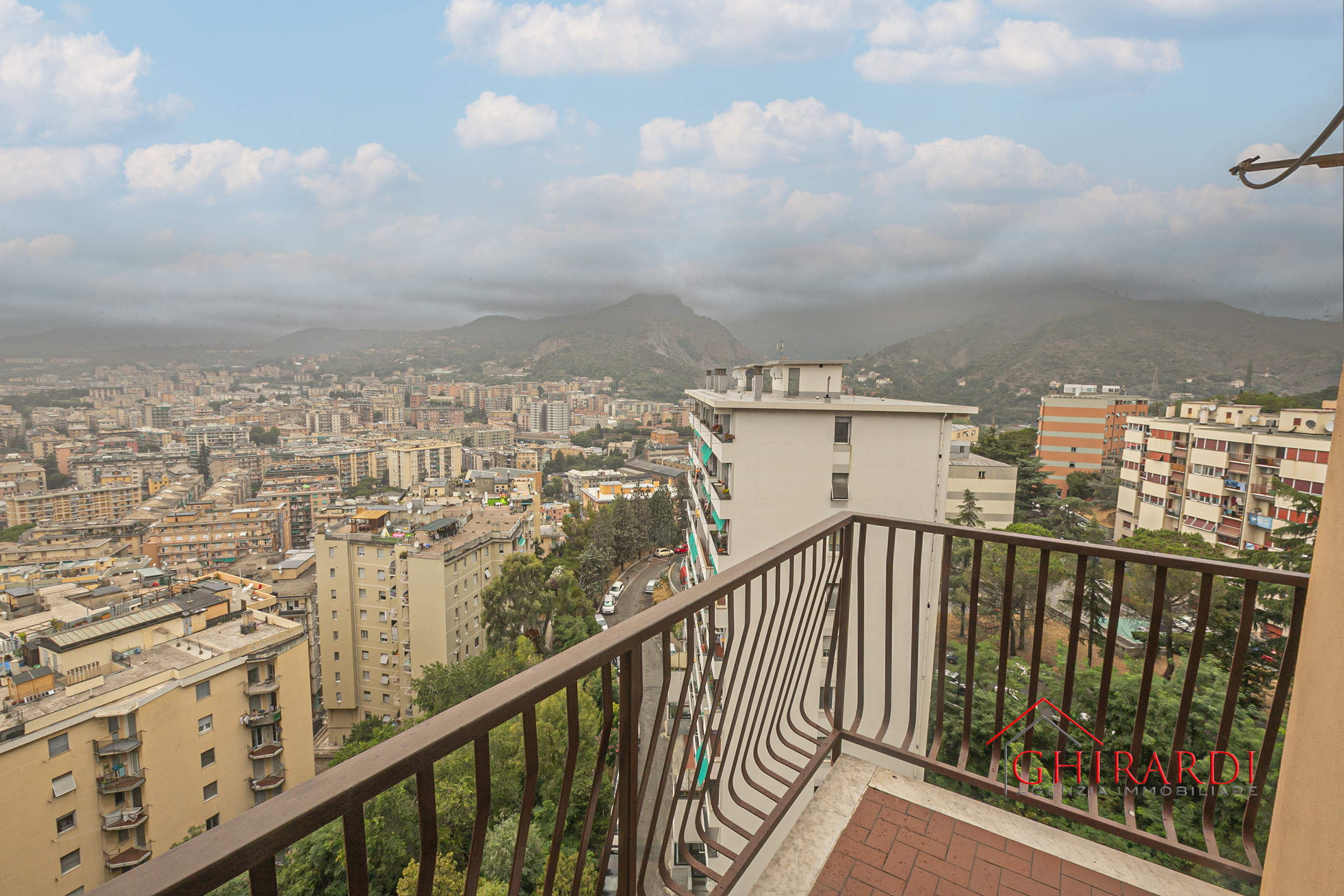 Immagine 29 di Quadrilocale in affitto  in SALITA CAMPASSO SAN NICOLA 56 a Genova