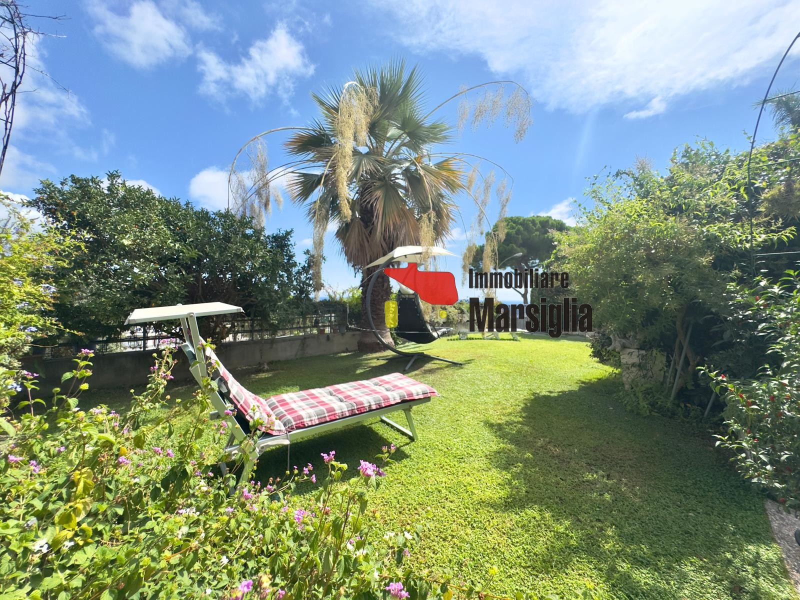 Immagine 2 di Quadrilocale in vendita  in Via Padre Semeria 430 a San Remo