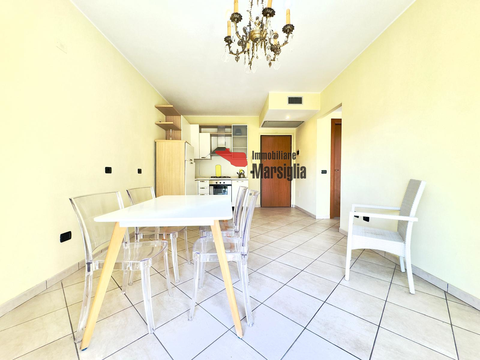 Immagine 8 di Bilocale in vendita  in Via Franco Alfano 35 a San Remo