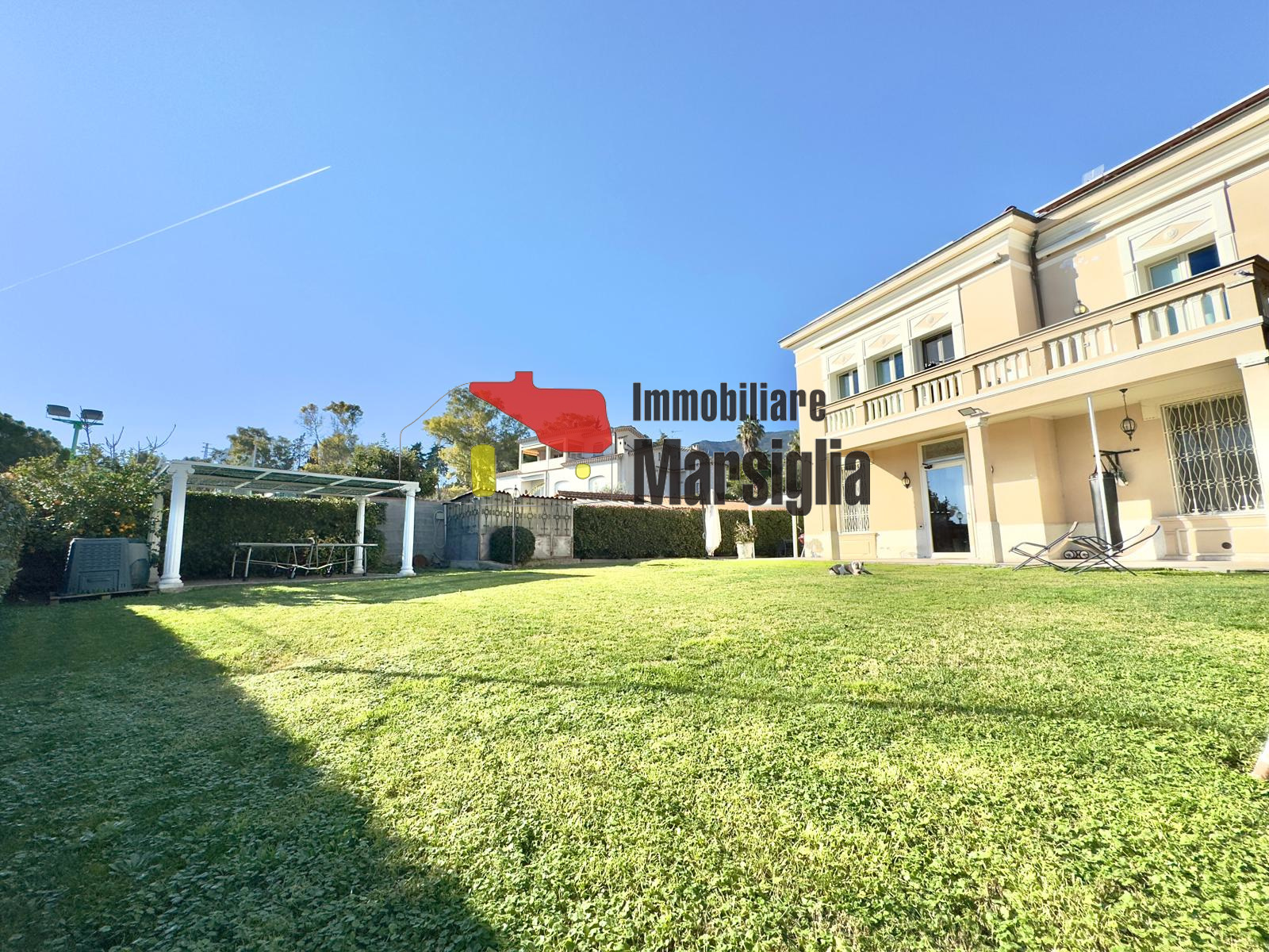 Immagine 48 di Villa in vendita  in Strada Solaro 105 a San Remo