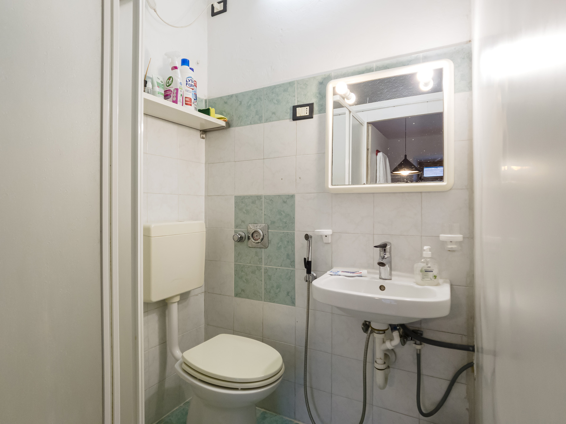 Immagine 16 di Bilocale in vendita  in Via Bertola a Torino