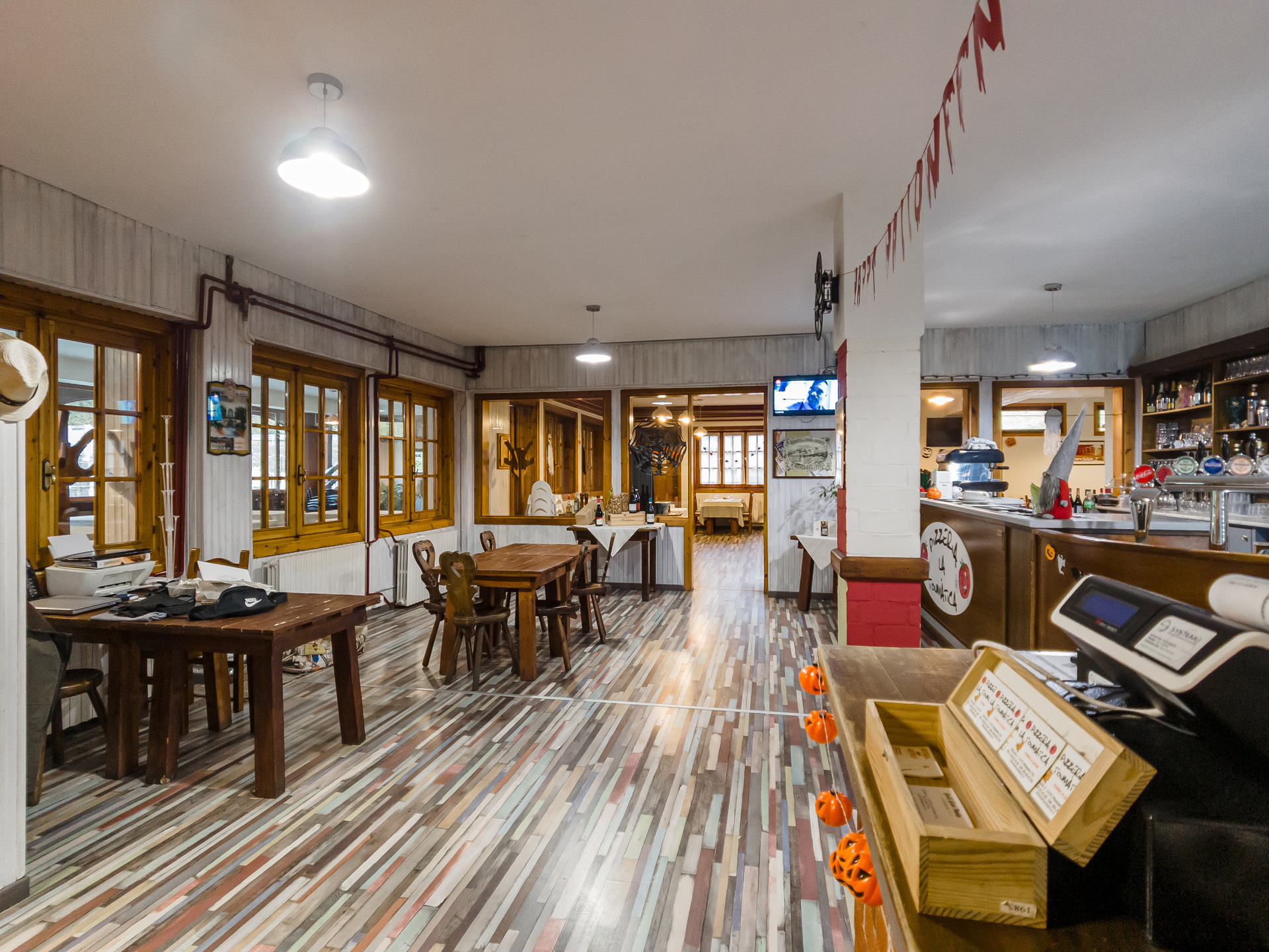 Immagine 20 di Bar / Ristorante in vendita  in Via Losa a Pessinetto