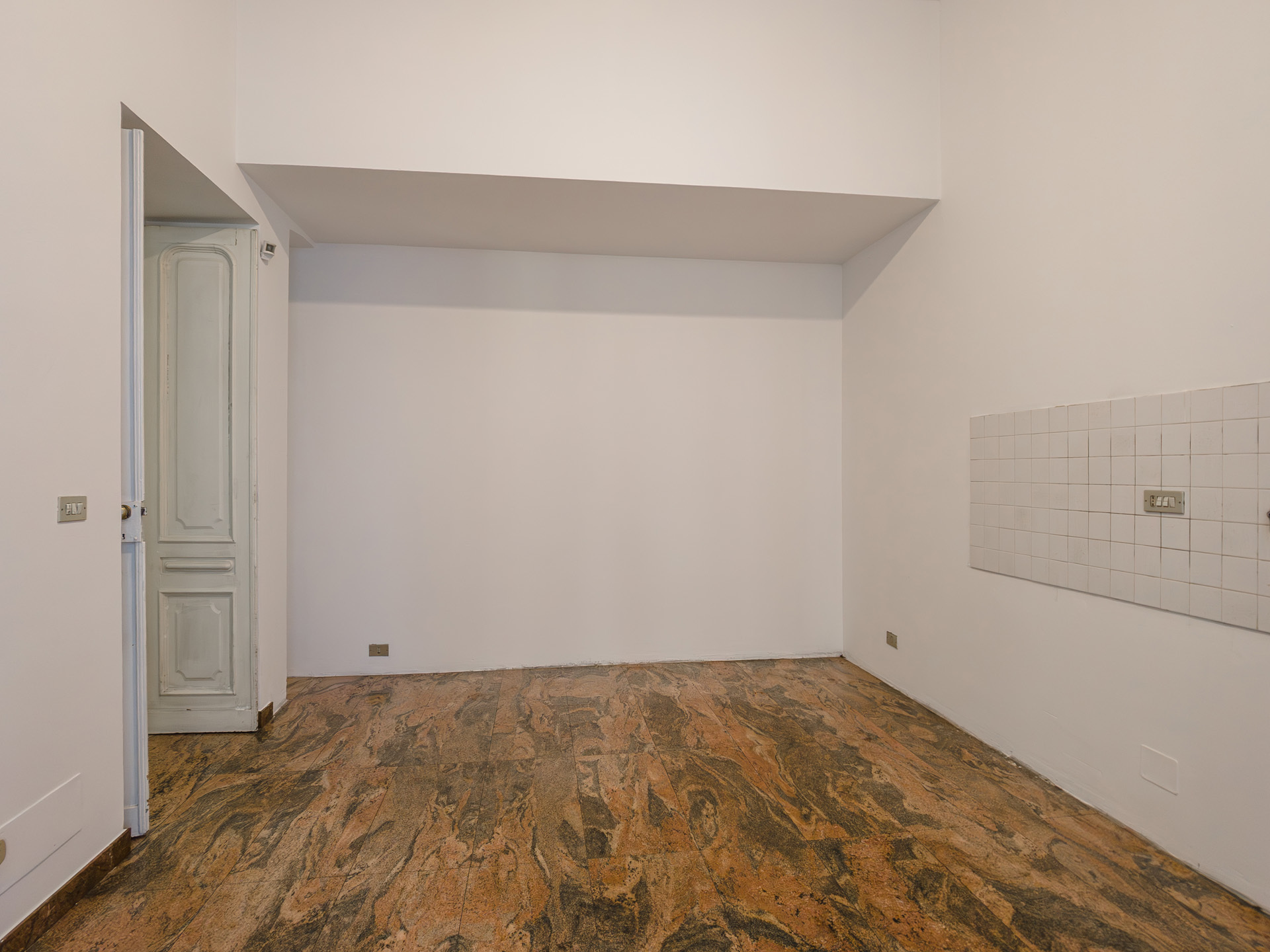 Immagine 15 di Pentalocale in vendita  in Corso Re Umberto a Torino