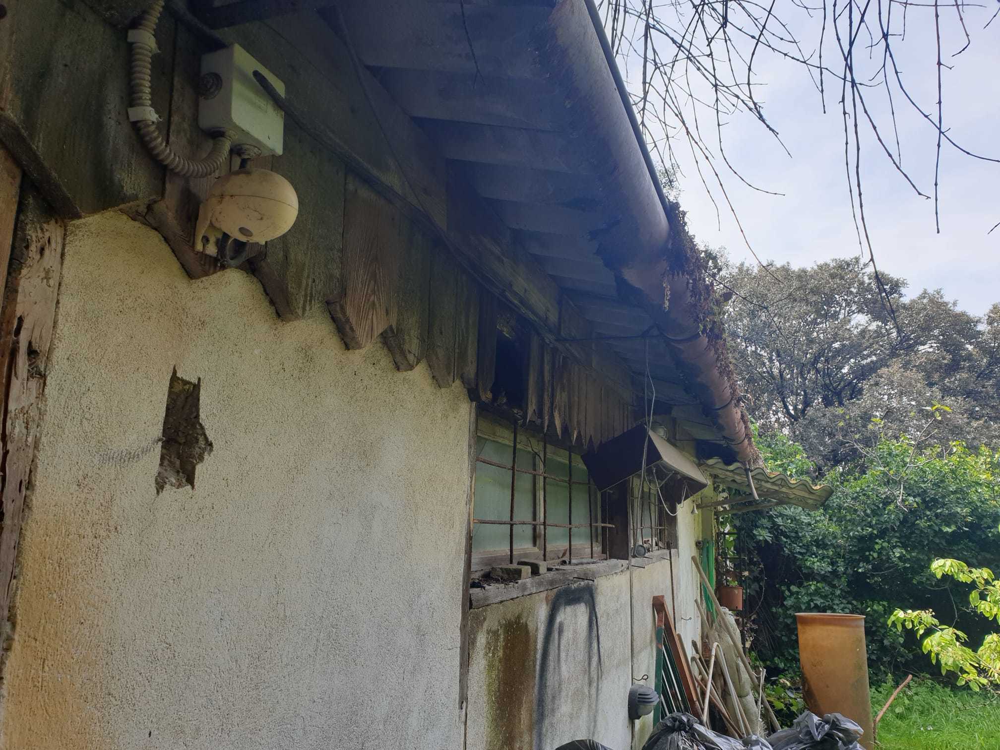 Immagine 2 di Rustico / casale in vendita  a Livorno