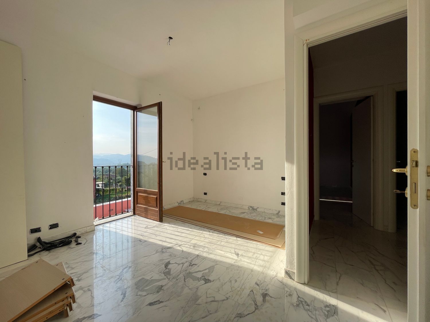 Immagine 28 di Terratetto in vendita  a Sarzana