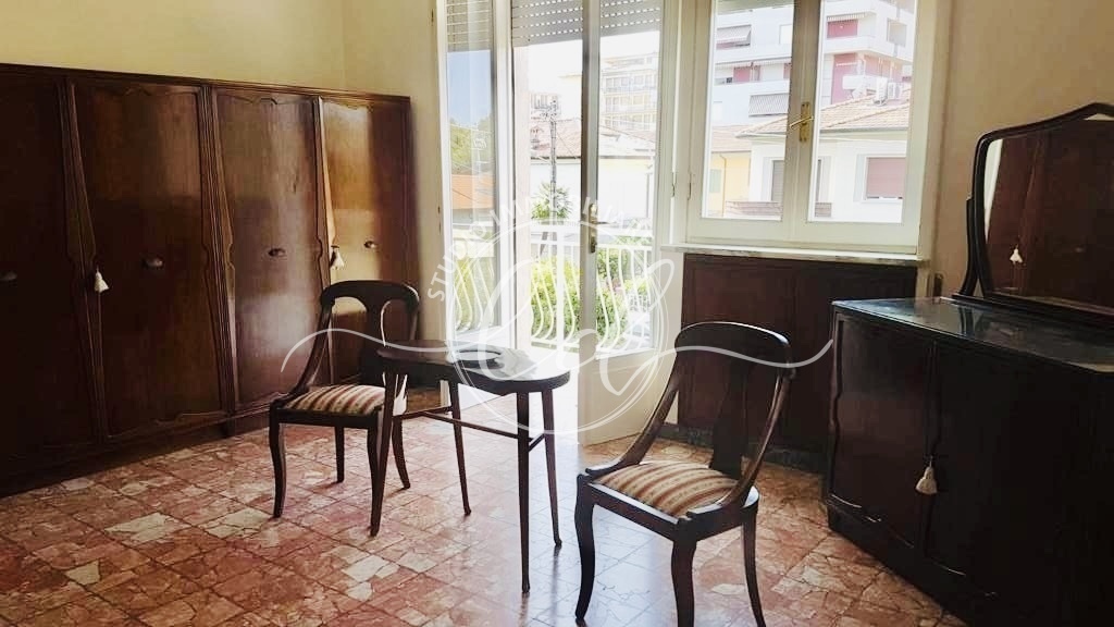 Immagine 13 di Villa in affitto  a Camaiore