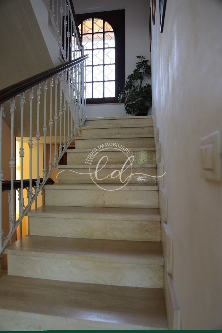 Immagine 10 di Casa indipendente in affitto  a Forte Dei Marmi