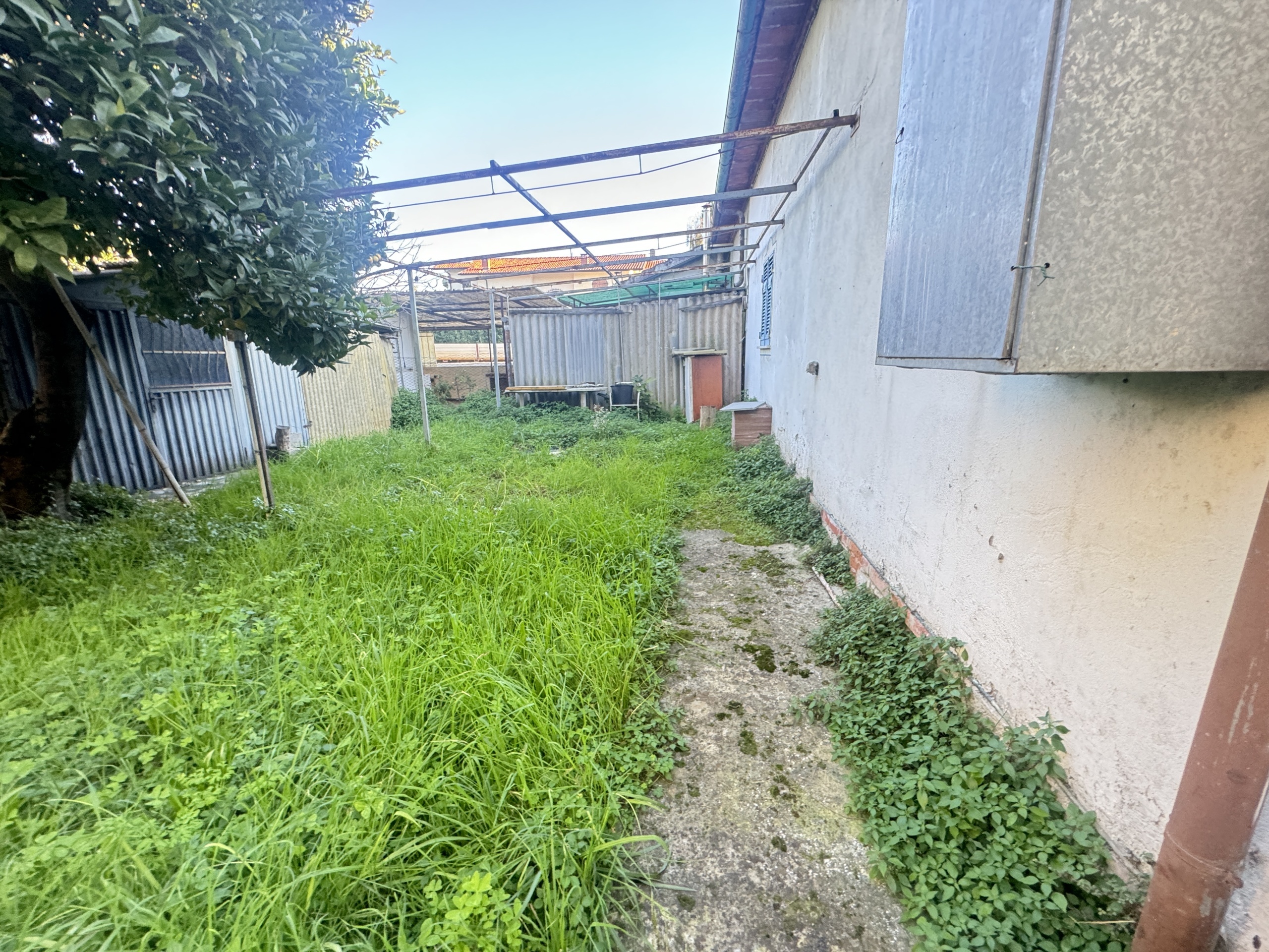 Immagine 16 di Porzione di casa in vendita  a Forte Dei Marmi