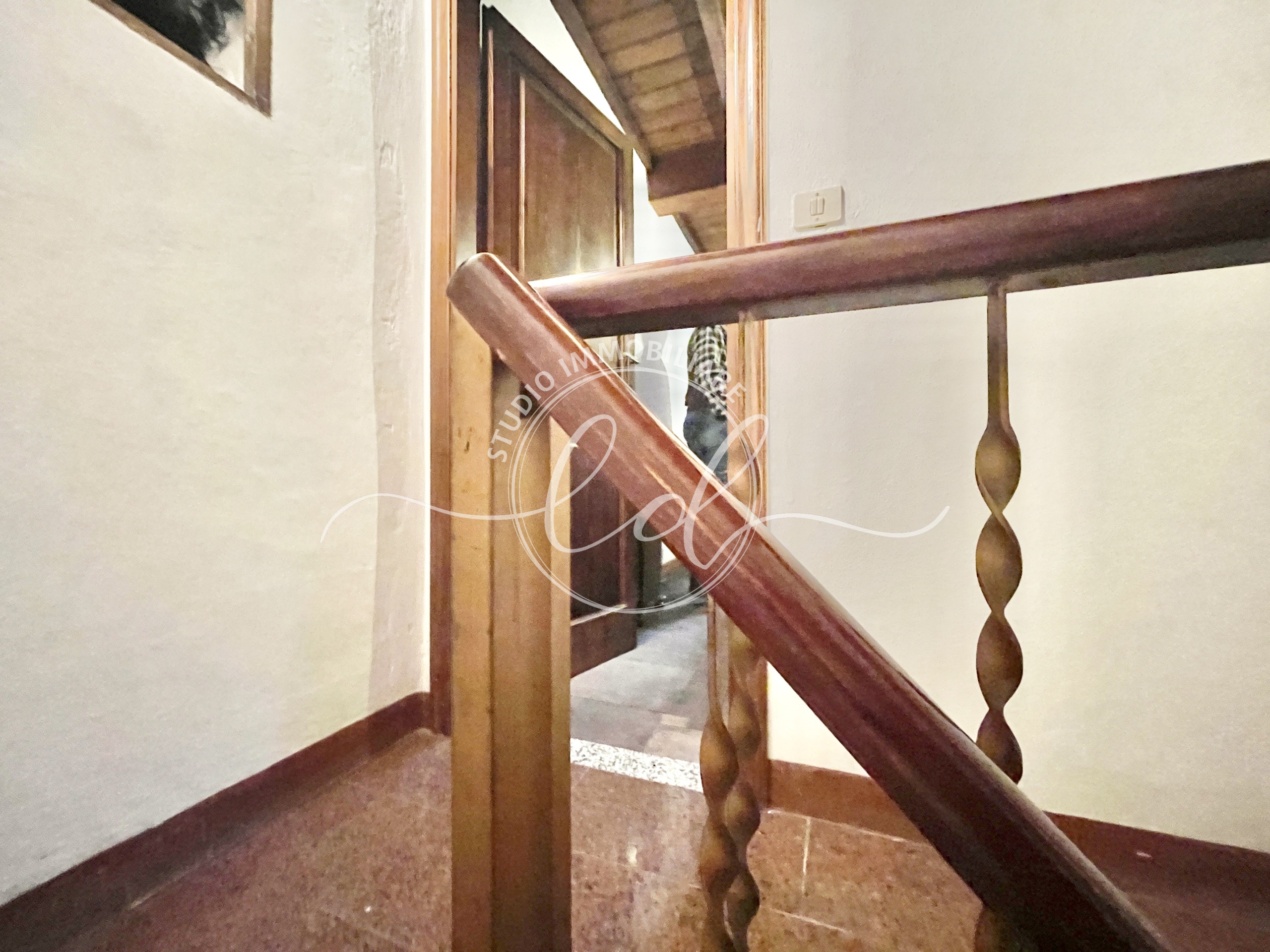 Immagine 17 di Porzione di casa in vendita  a Stazzema