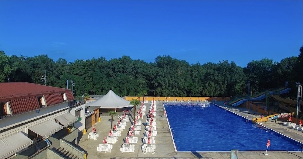 Immagine 19 di Attività commerciale in vendita  in Via del Laghetto 6 a Limbiate