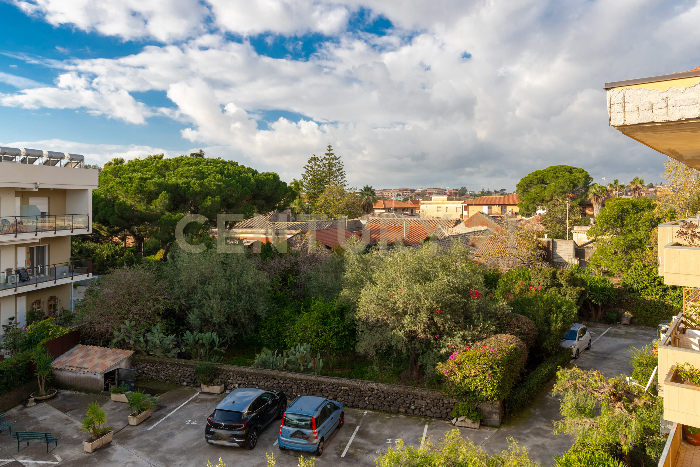 Immagine 50 di Appartamento in vendita  in Via Giovanni Guglielmino 74 a Tremestieri Etneo