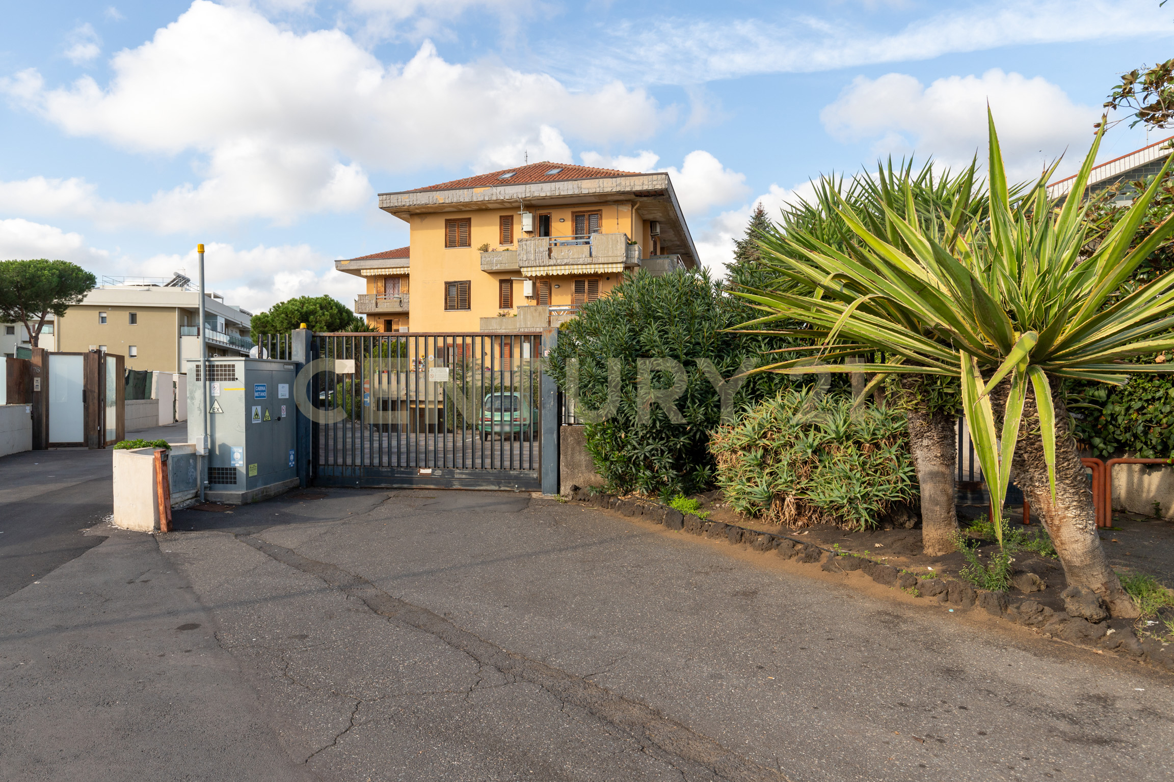 Immagine 1 di Appartamento in vendita  in Via Giovanni Guglielmino 74 a Tremestieri Etneo