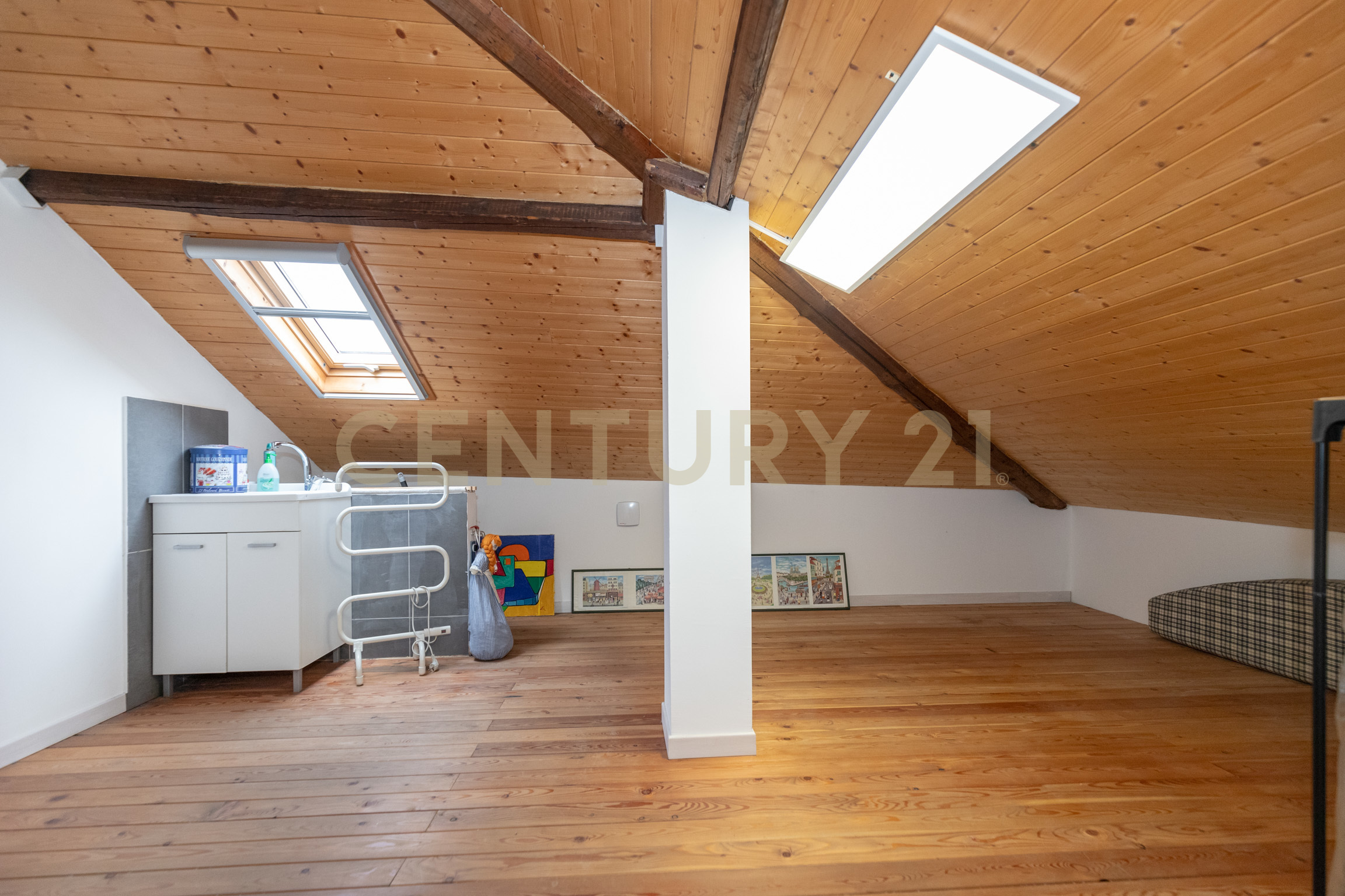 Immagine 22 di Appartamento in vendita  in Via Giovanni Guglielmino 74 a Tremestieri Etneo