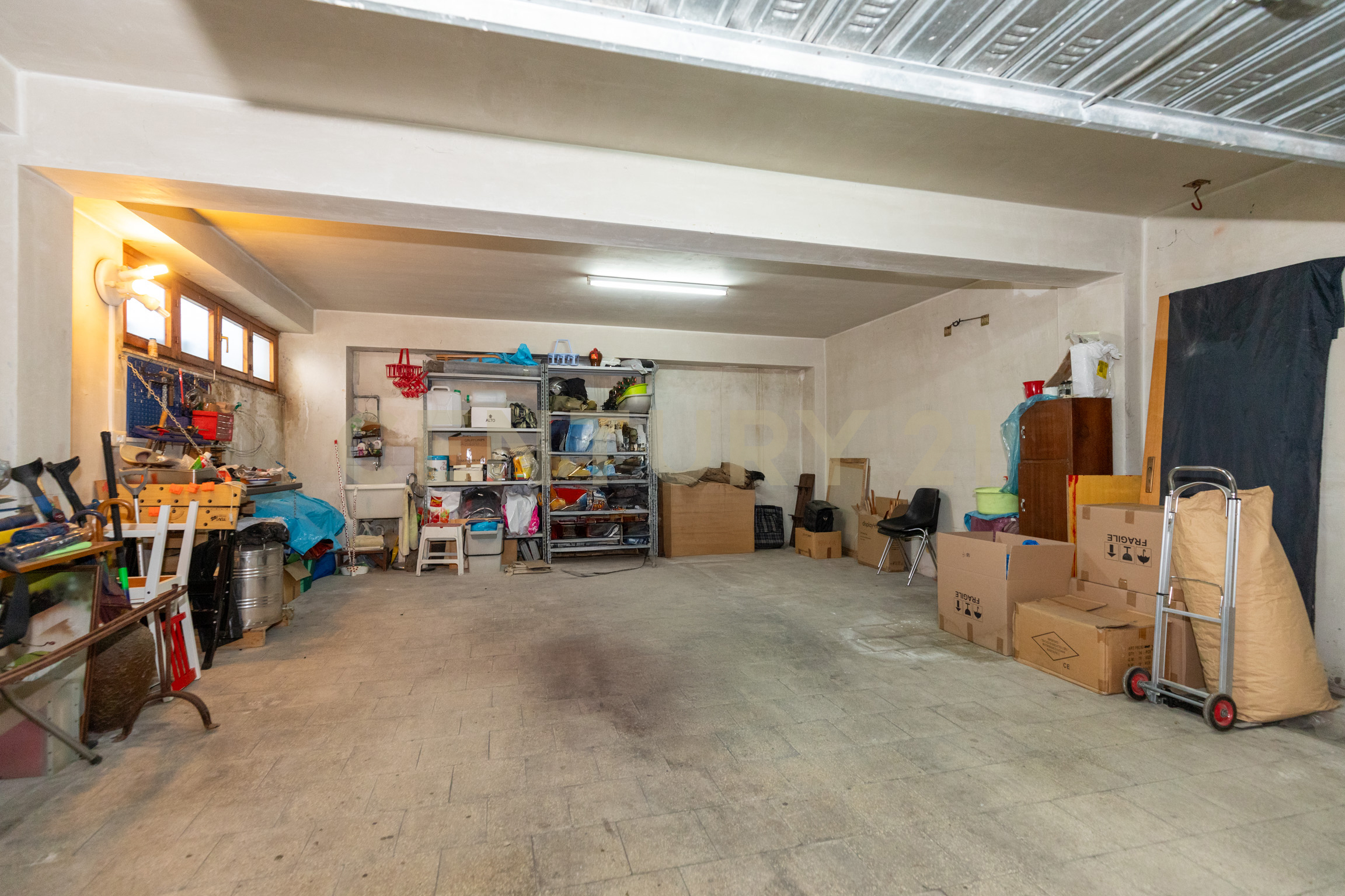 Immagine 60 di Appartamento in vendita  in Via Giovanni Guglielmino 74 a Tremestieri Etneo