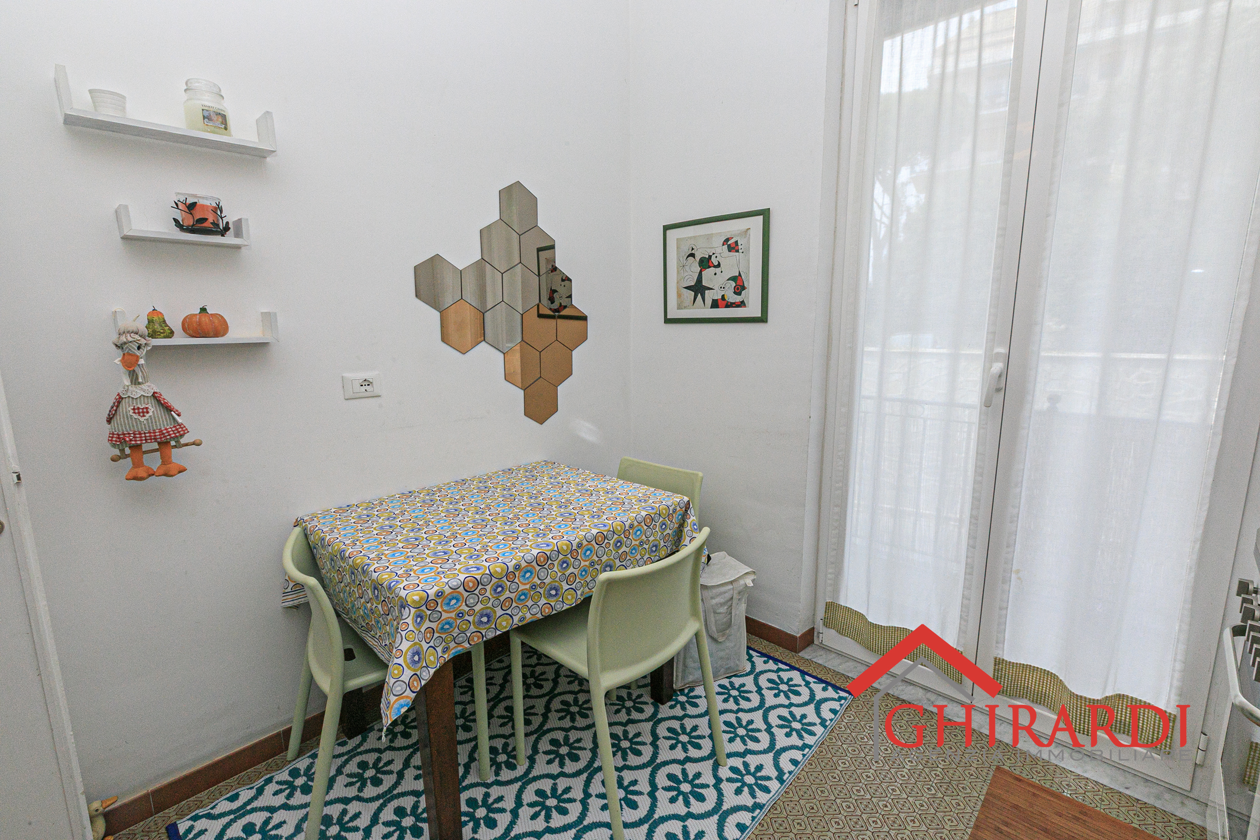 Immagine 11 di Bilocale in affitto  in VIA GIULIO TANINI 47F a Genova