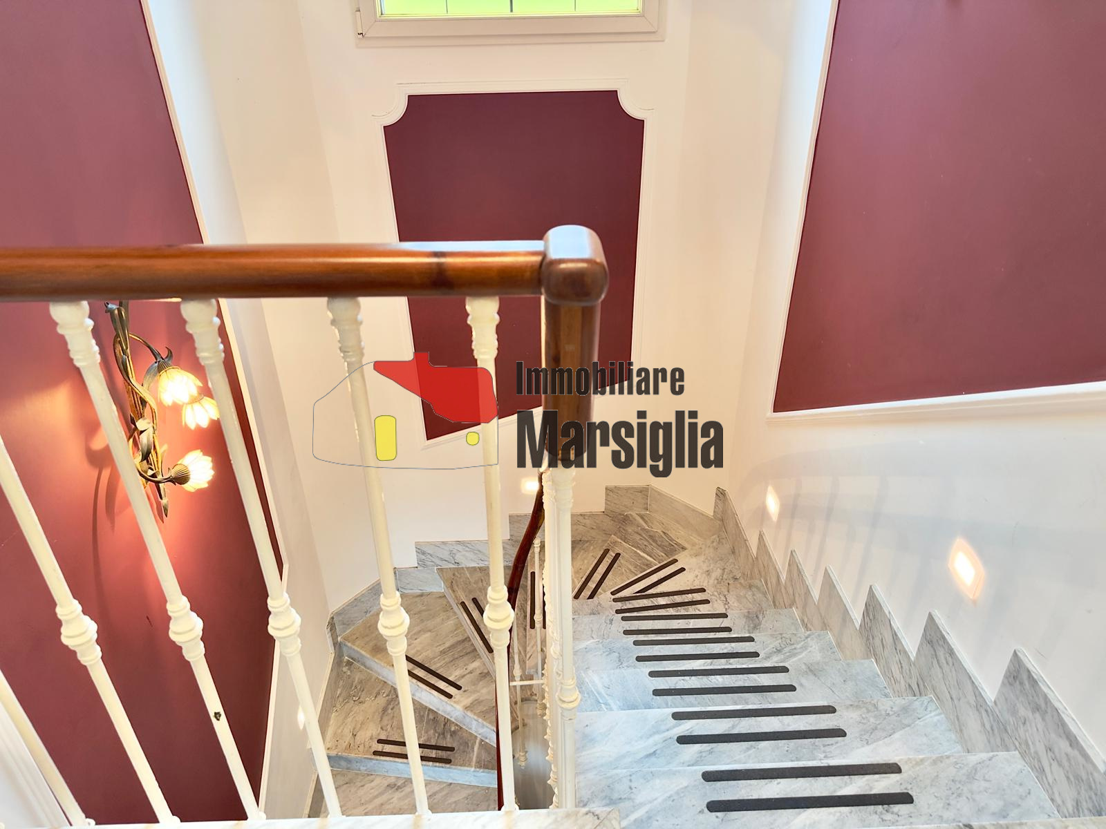 Immagine 29 di Villa in vendita  in Strada Solaro 105 a San Remo