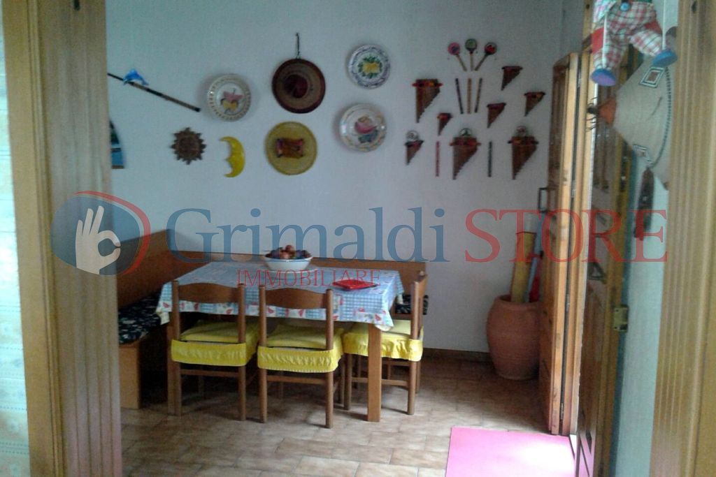 Immagine 3 di Villa in vendita  a Manduria