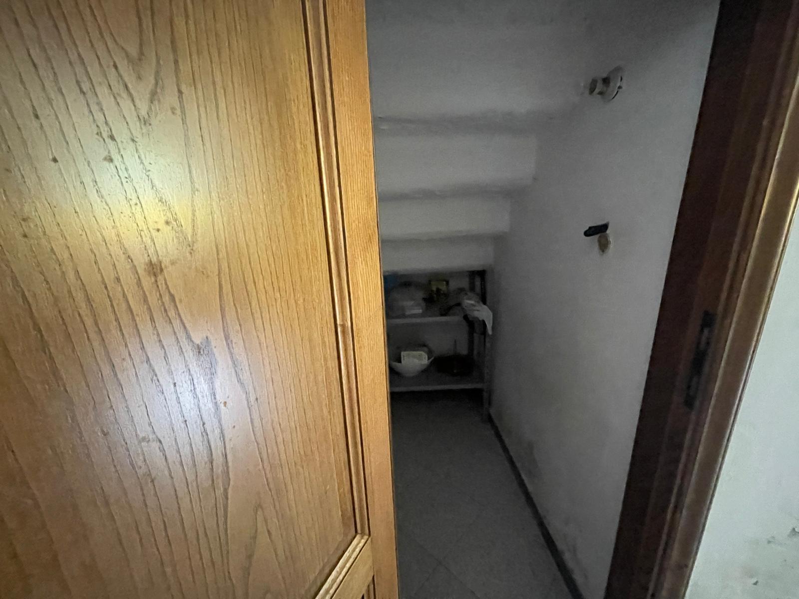 Immagine 15 di Porzione di casa in vendita  a Pietrasanta