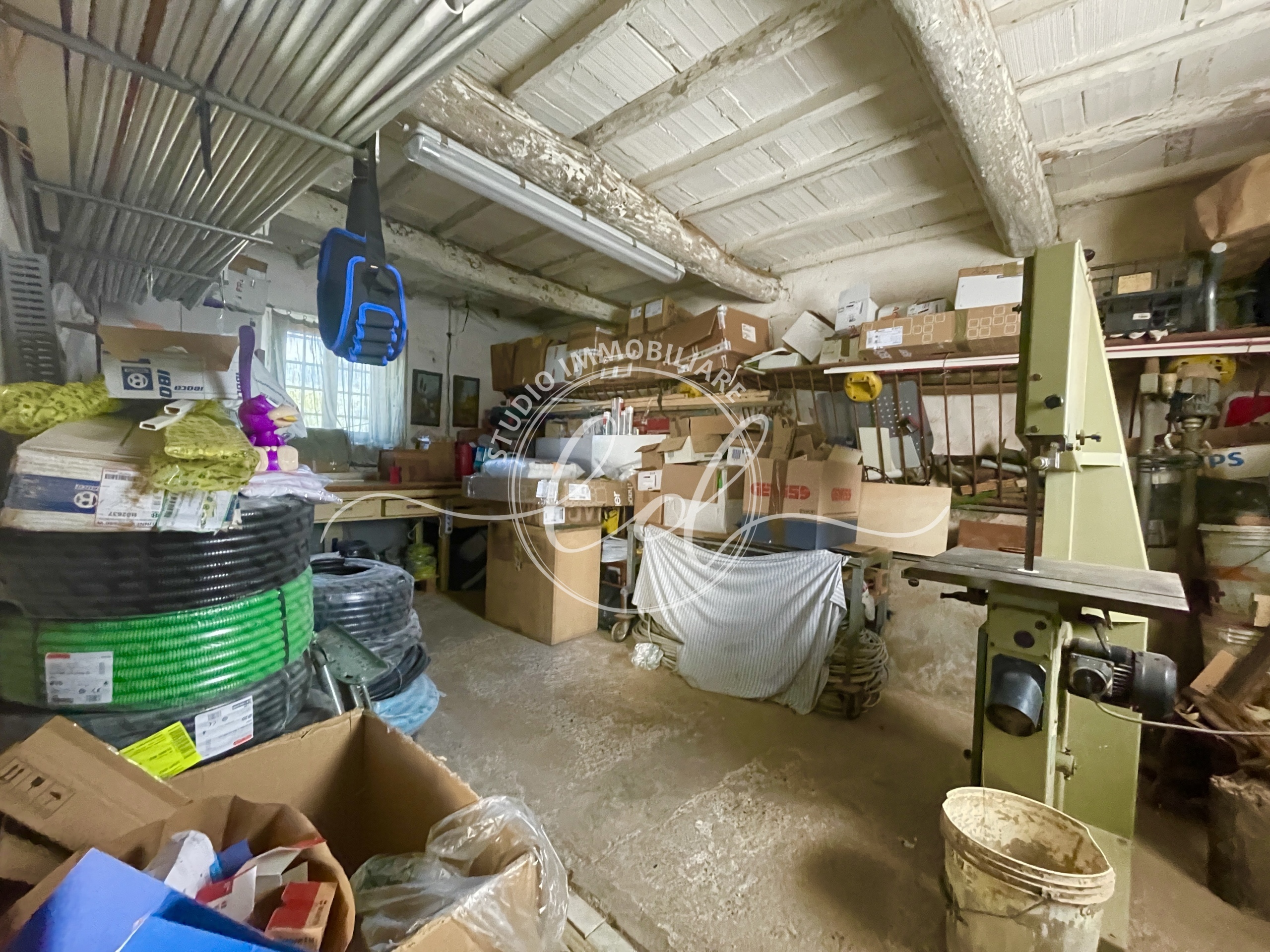 Immagine 15 di Rustico / casale in vendita  a Camaiore