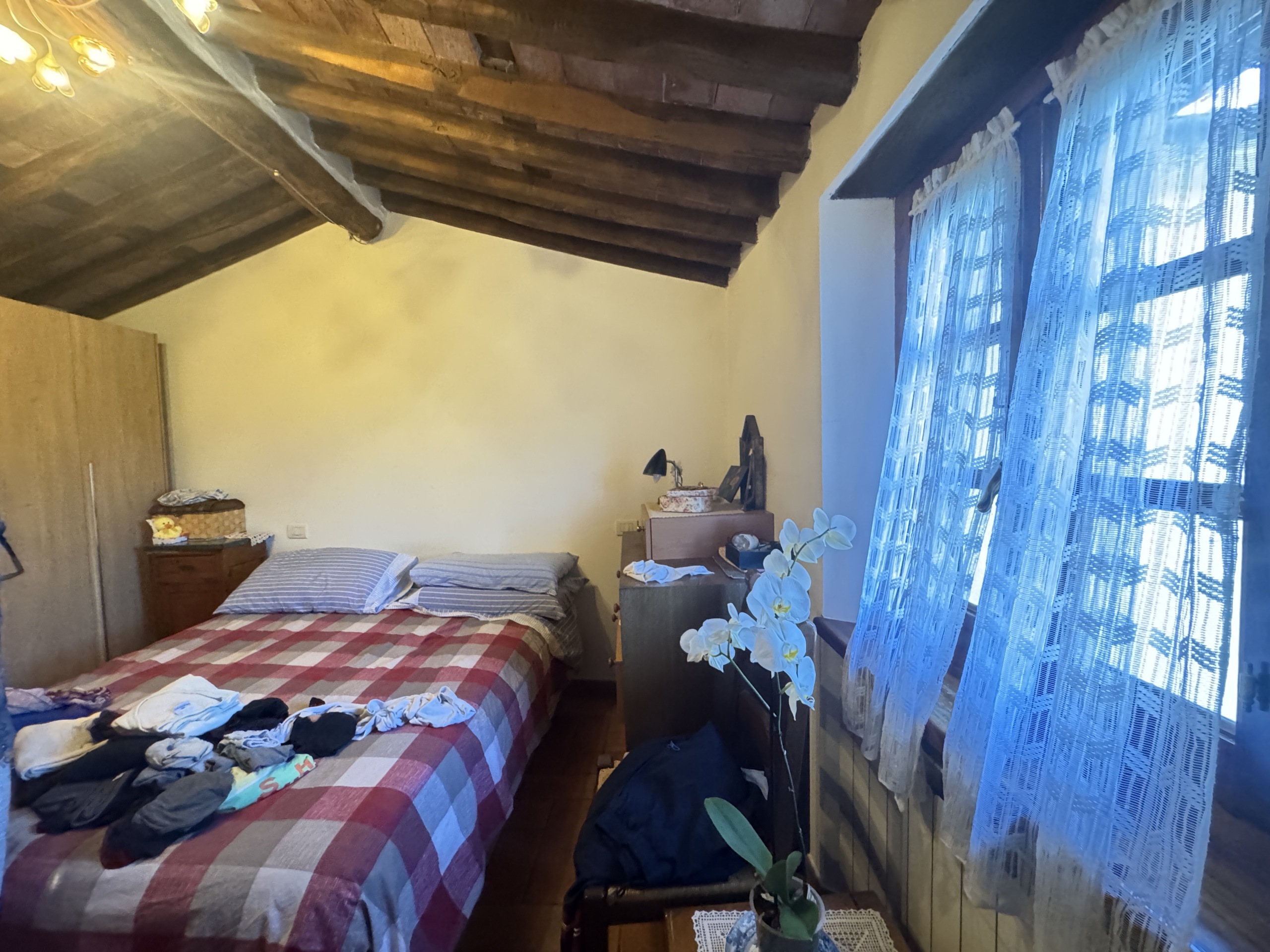 Immagine 12 di Porzione di casa in vendita  a Seravezza