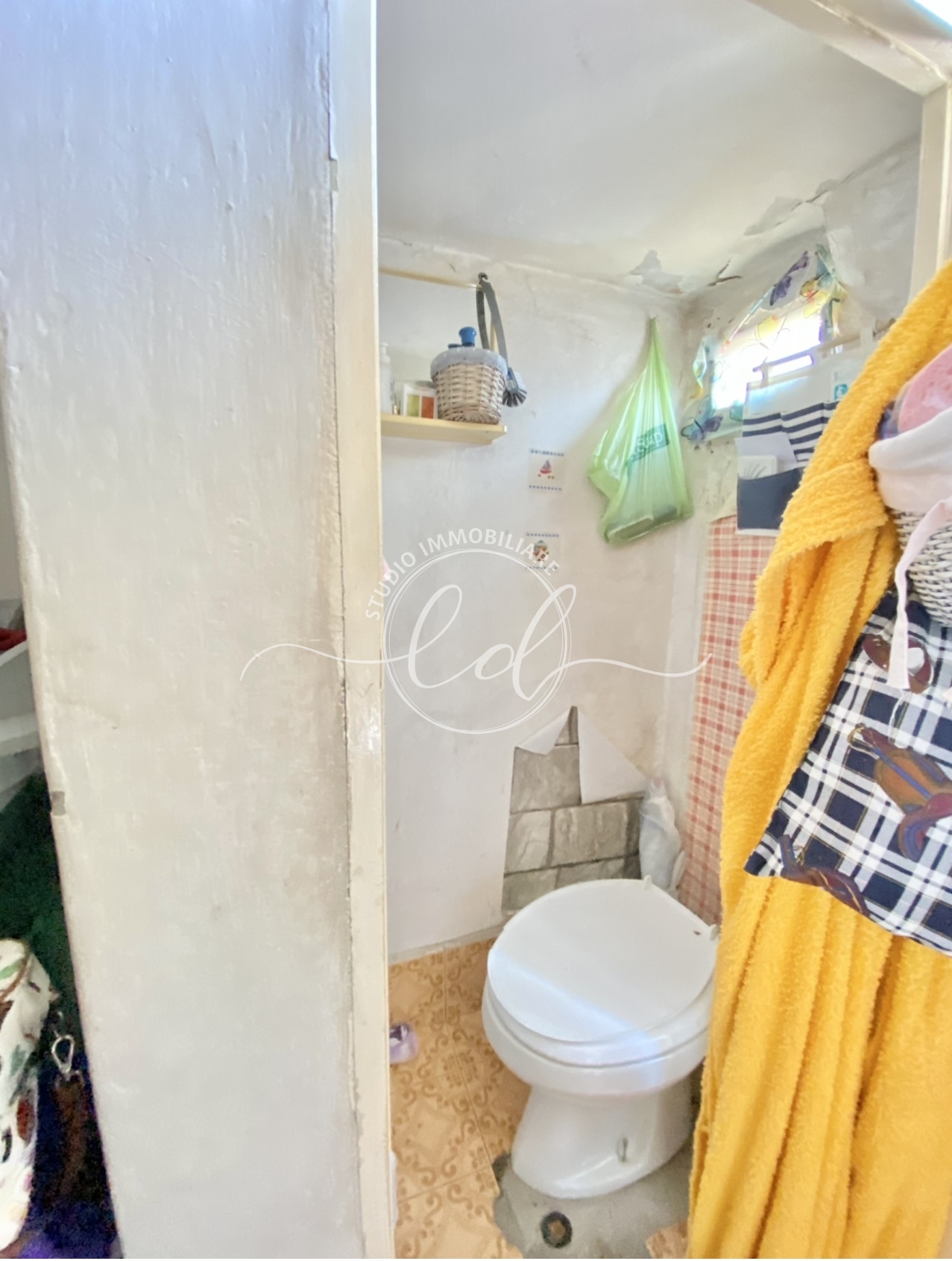 Immagine 8 di Bilocale in vendita  a Seravezza