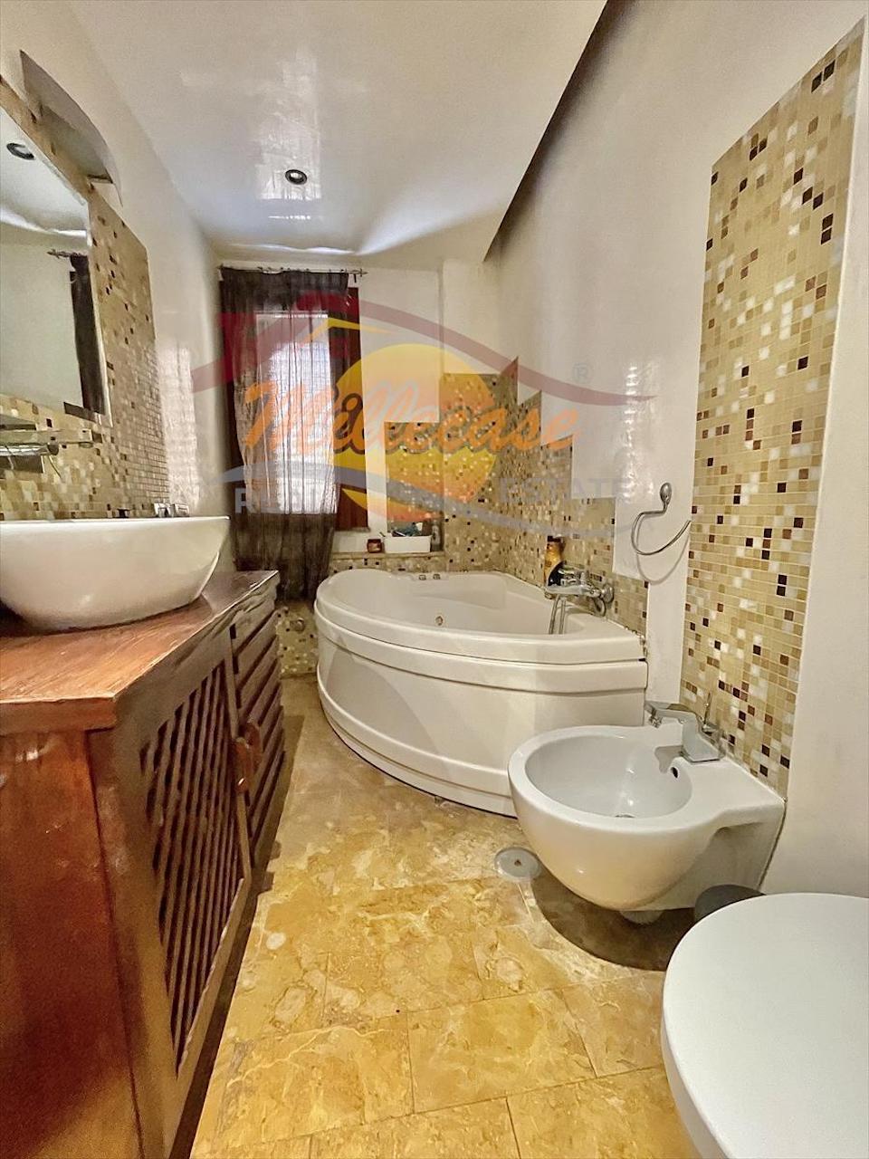 Immagine 22 di Trilocale in vendita  in Viale Zecchino a Siracusa