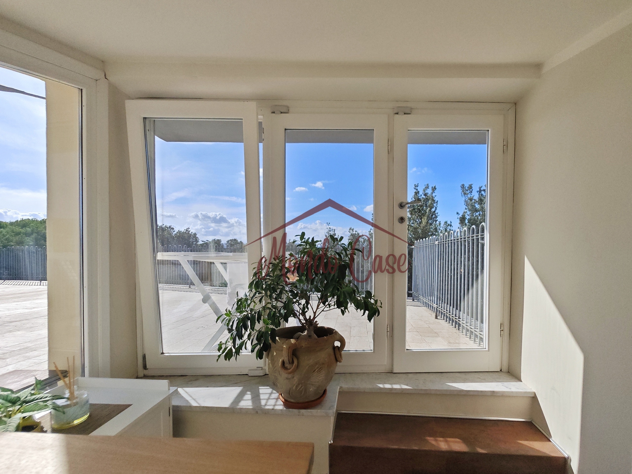 Immagine 66 di Attico in vendita  in Via Bertoloni 2 a Sarzana