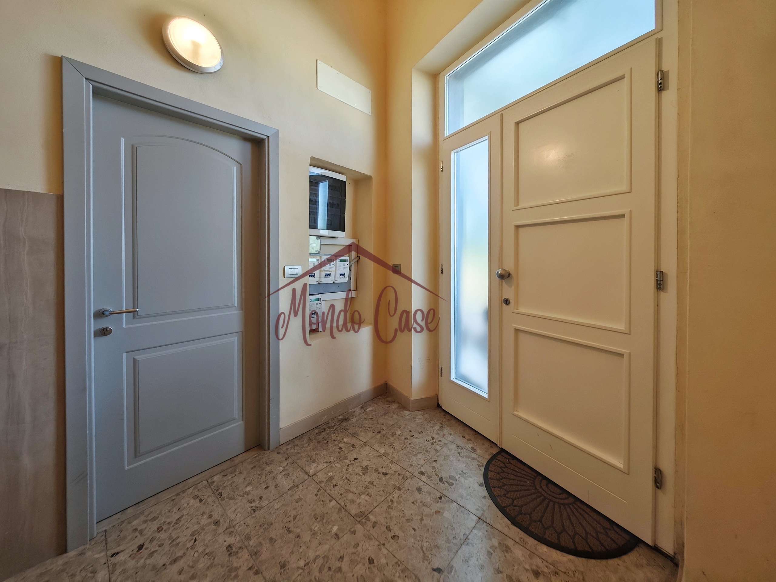 Immagine 73 di Attico in vendita  in Via Bertoloni 2 a Sarzana