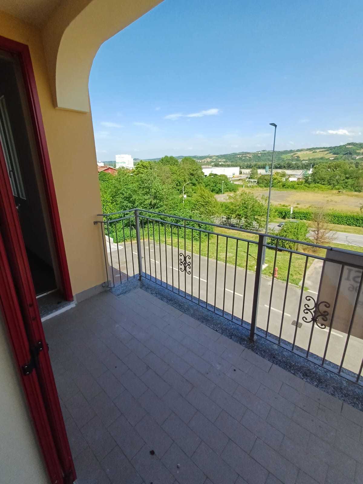 Immagine 24 di Trilocale in vendita  a Medesano