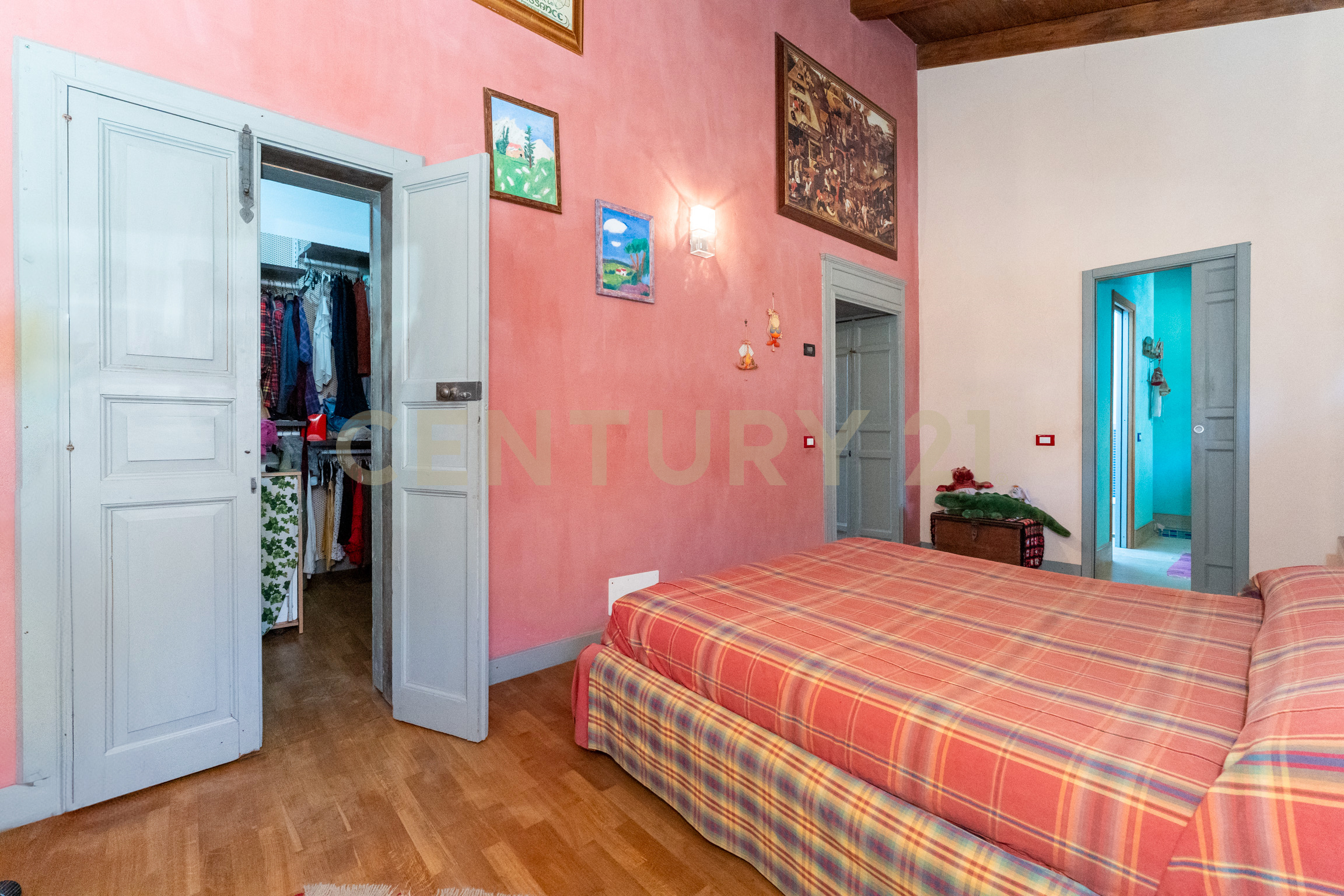 Immagine 42 di Villa in vendita  in Via Calvario 43 a Mascalucia