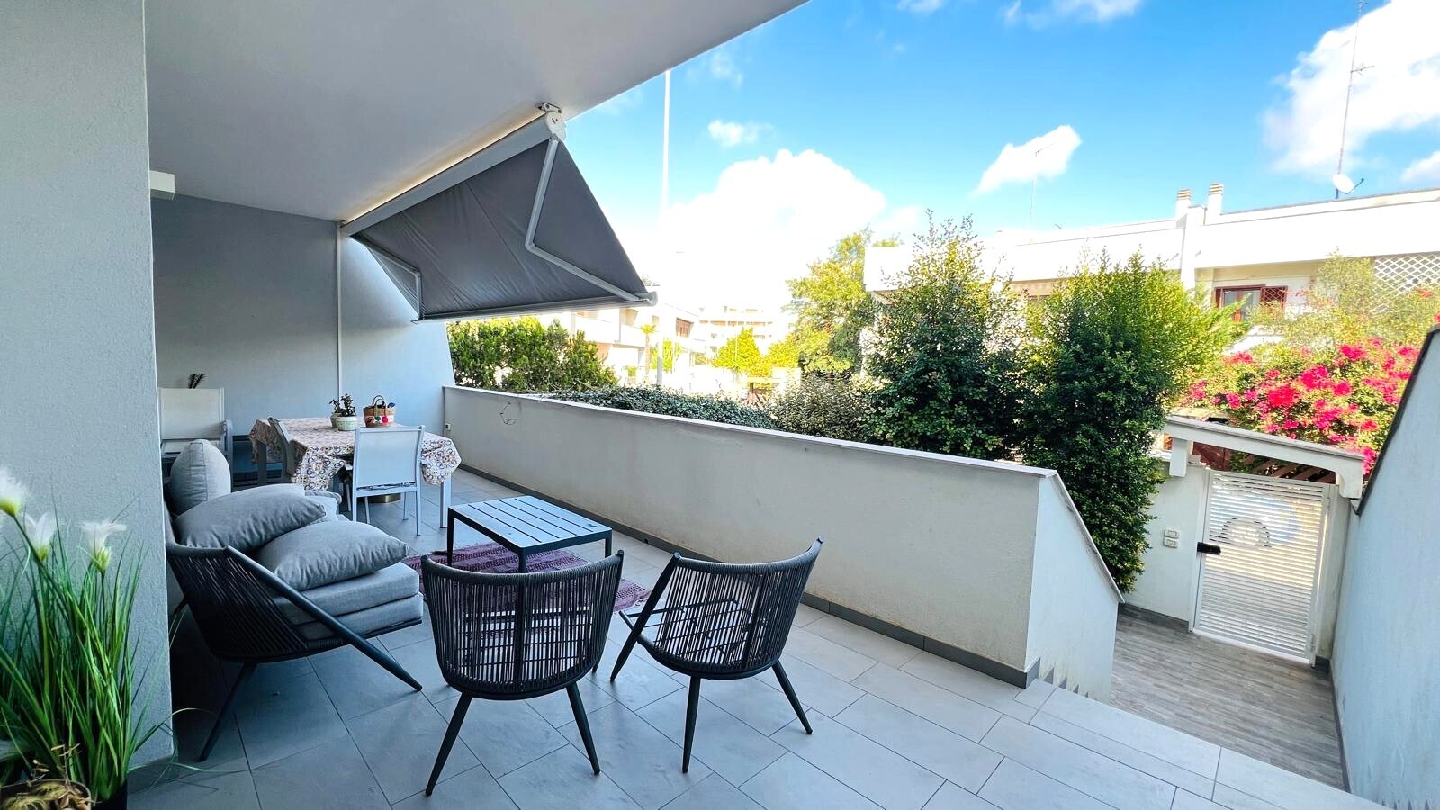 Immagine 2 di Villetta a schiera in vendita  in Via Michele Massari 13 a Lecce