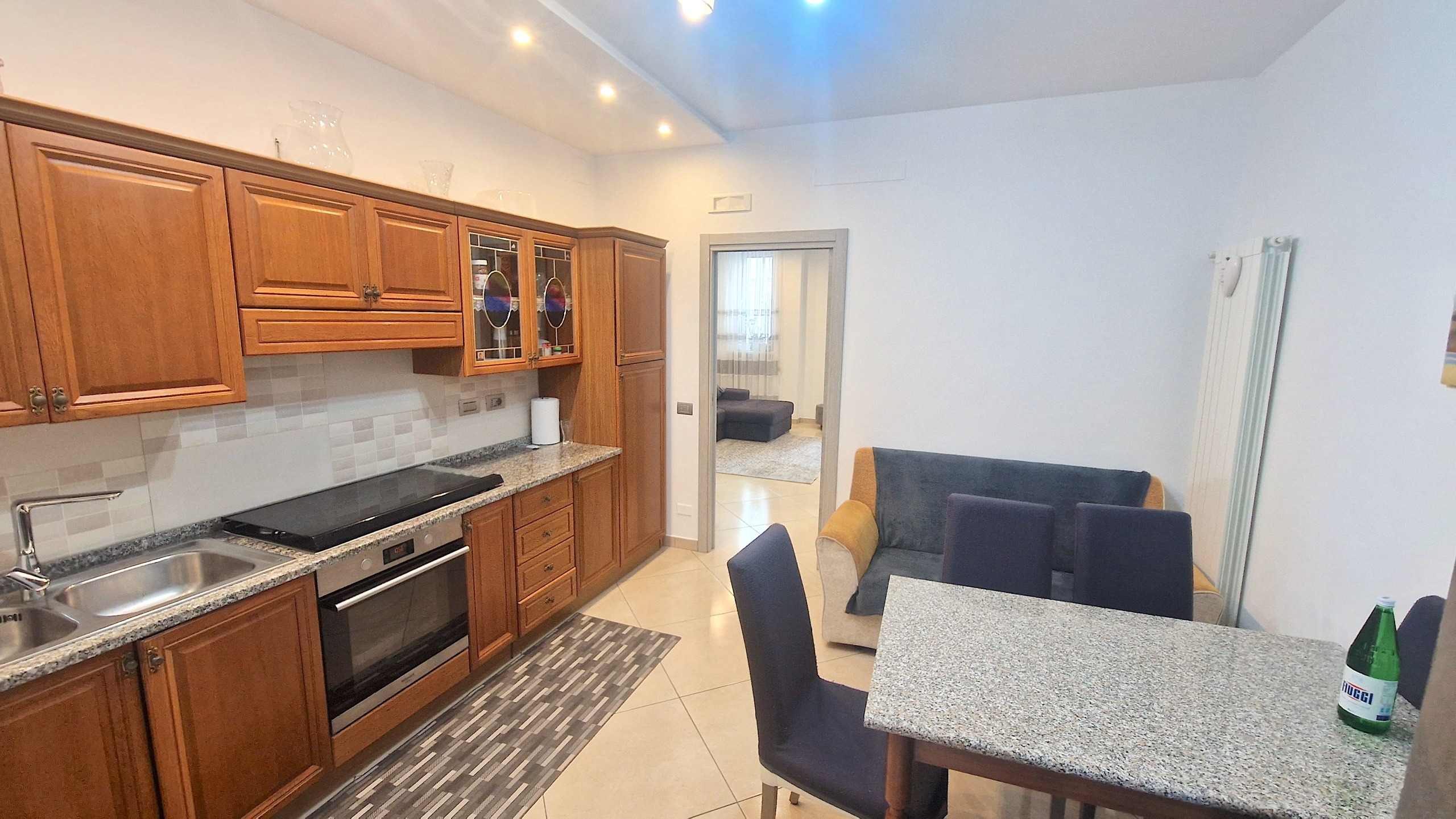 Immagine 10 di Trilocale in vendita  in Piazza Don Luigi Sturzo 4 a Avellino