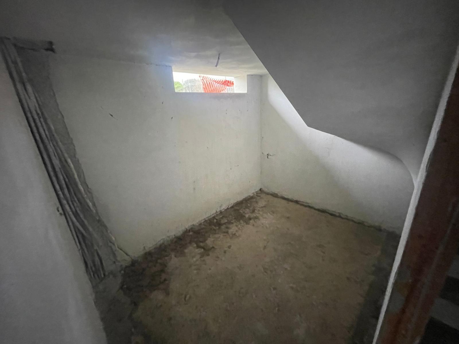 Immagine 29 di Porzione di casa in vendita  a Camaiore