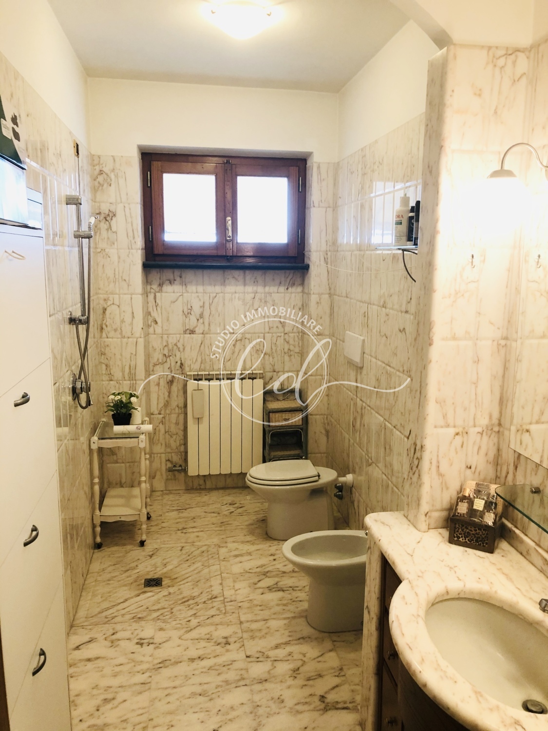 Immagine 13 di Attico in vendita  a Seravezza