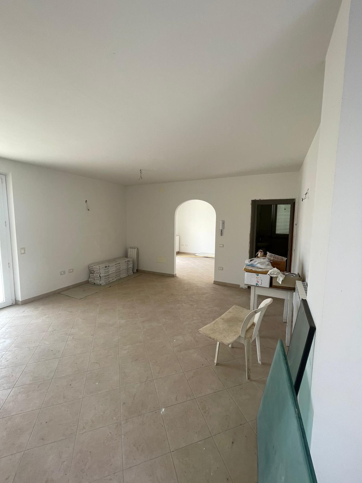 Immagine 19 di Villa in vendita  a Camaiore